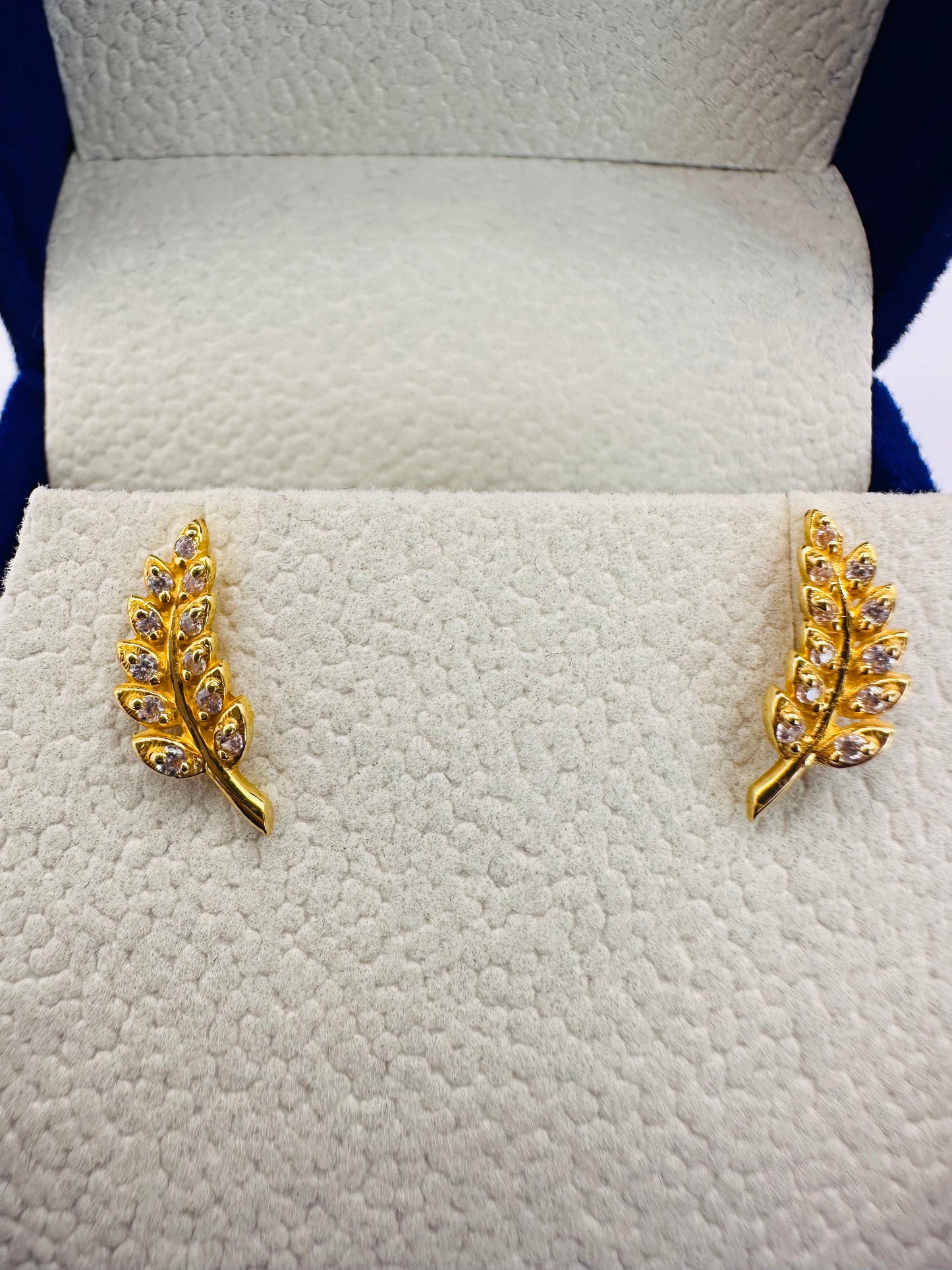 22k solid gold studded leaf earrings
