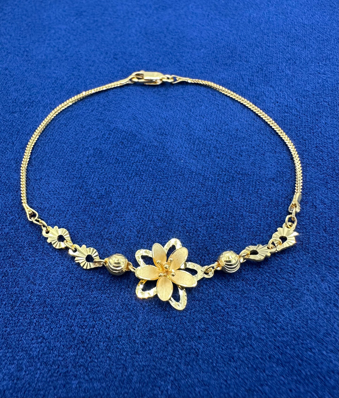 22k Solid Gold Designer Bracelet