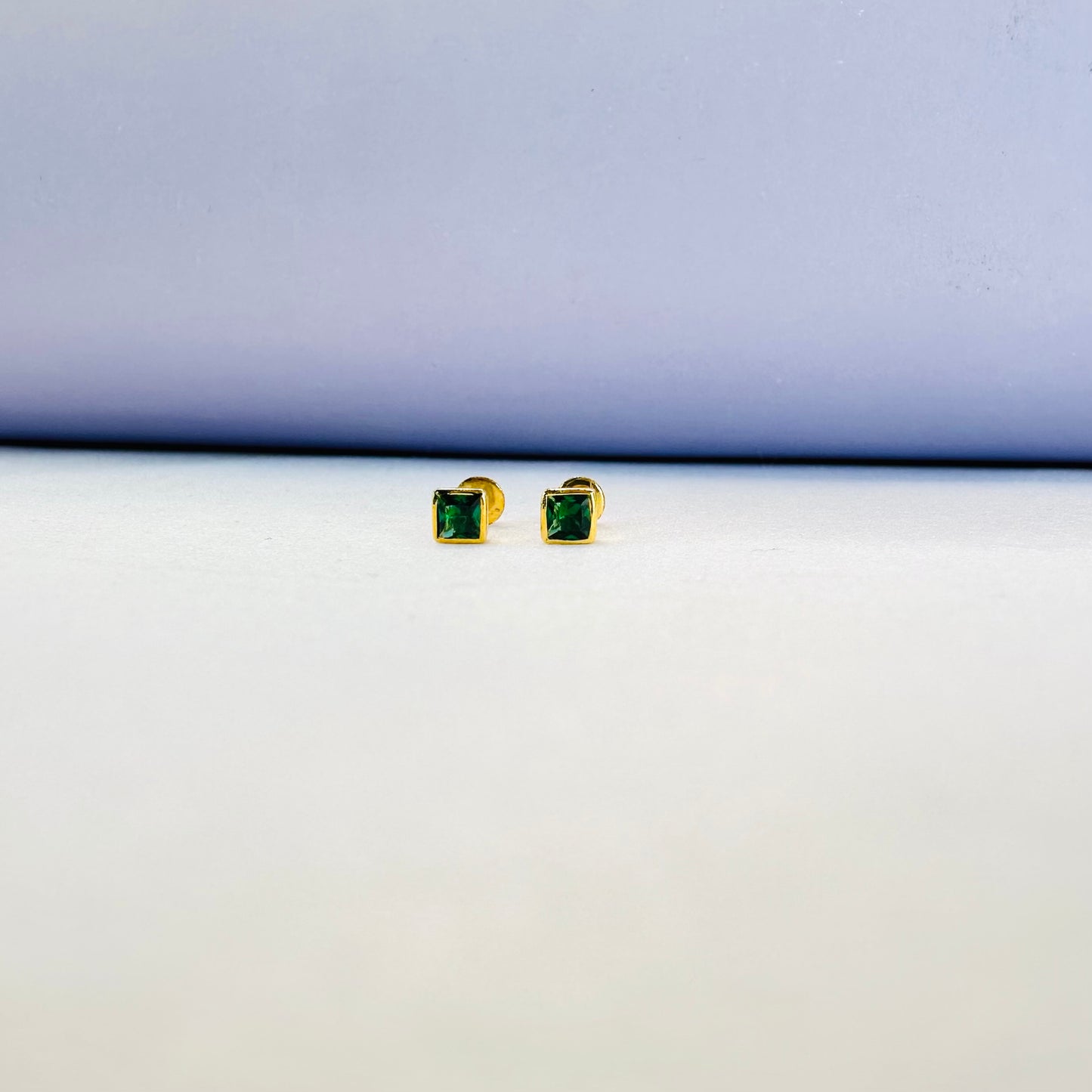 22k solid gold small square earrings - green