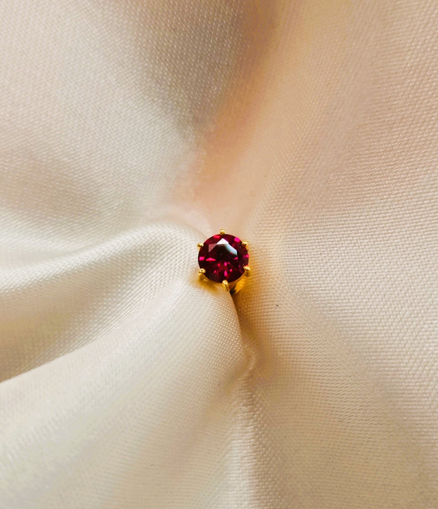 22k solid gold ear studs ruby colour cubic zirconia