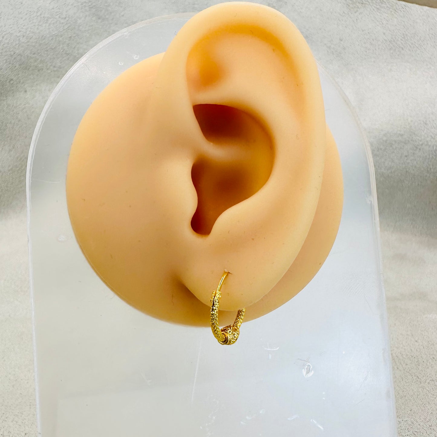 22k solid gold small hoop earrings