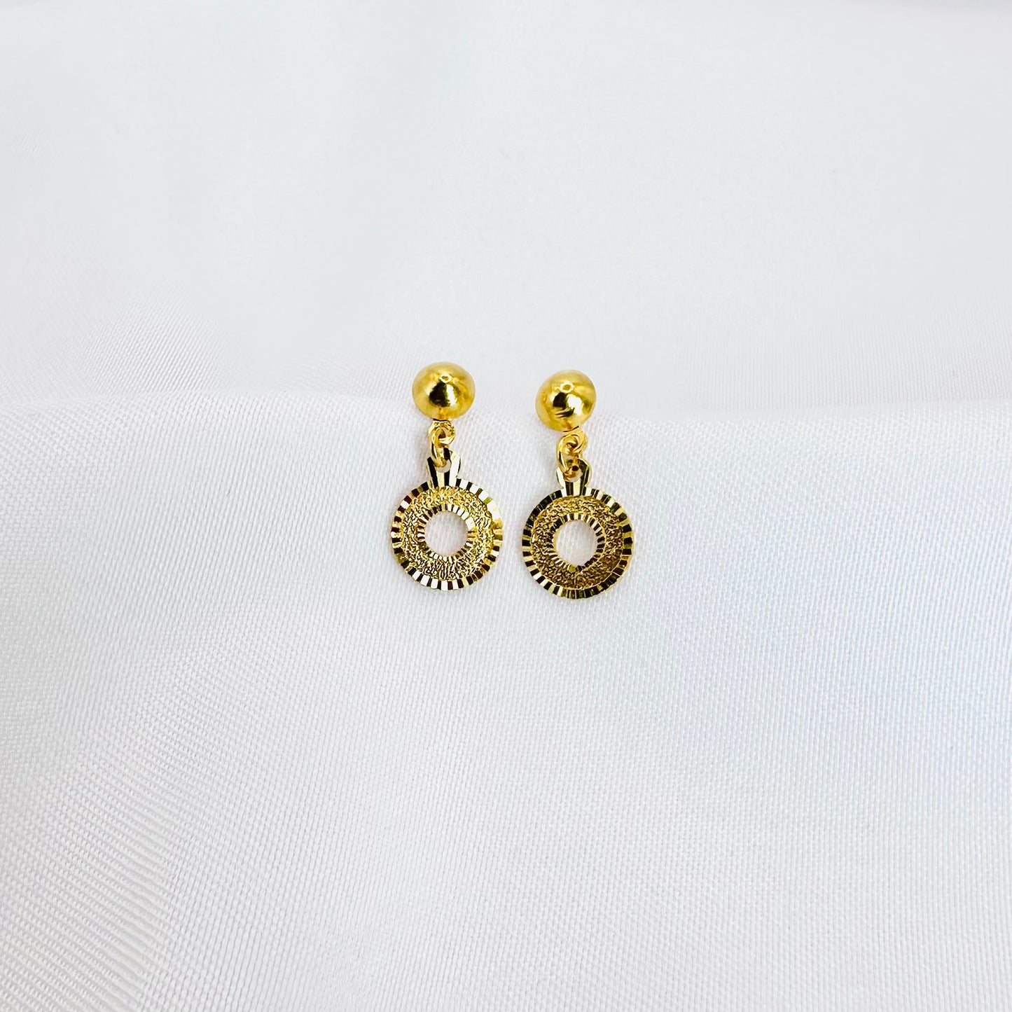 22k solid gold dangle earrings