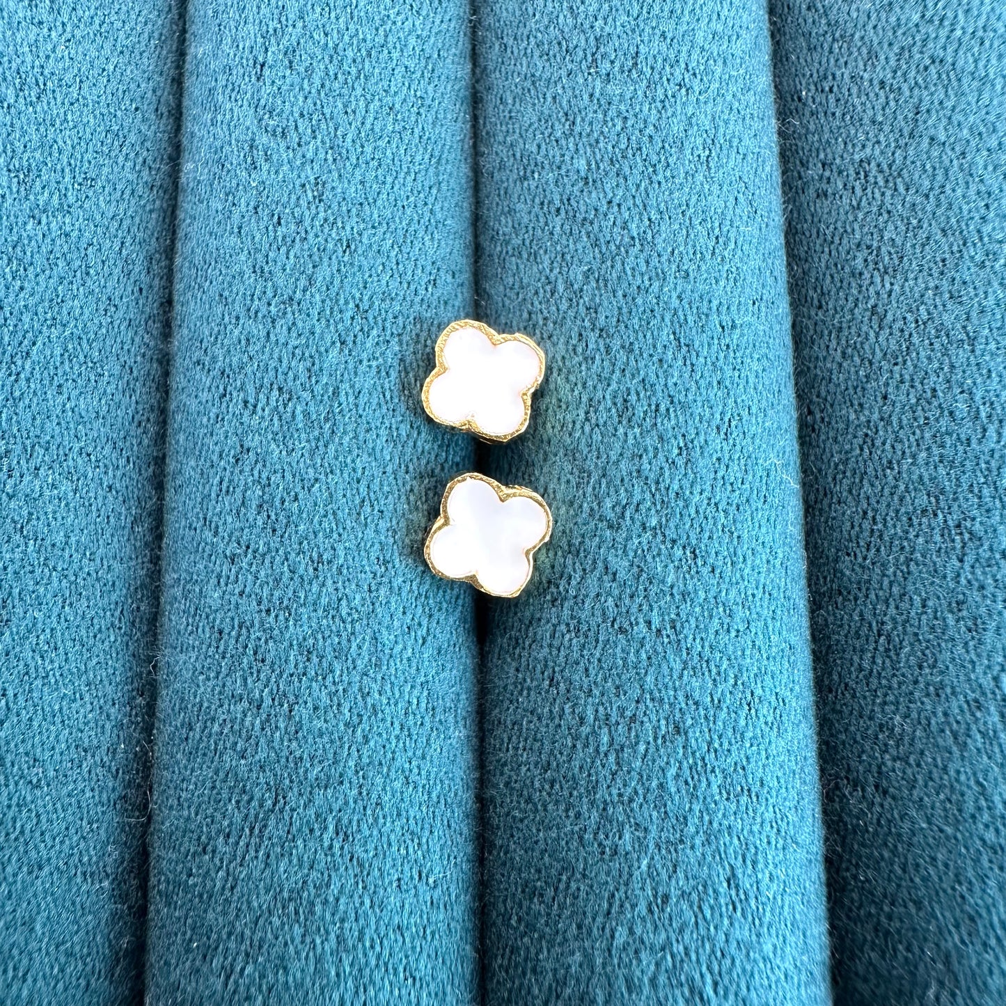 22k Solid Gold Clover Earrings