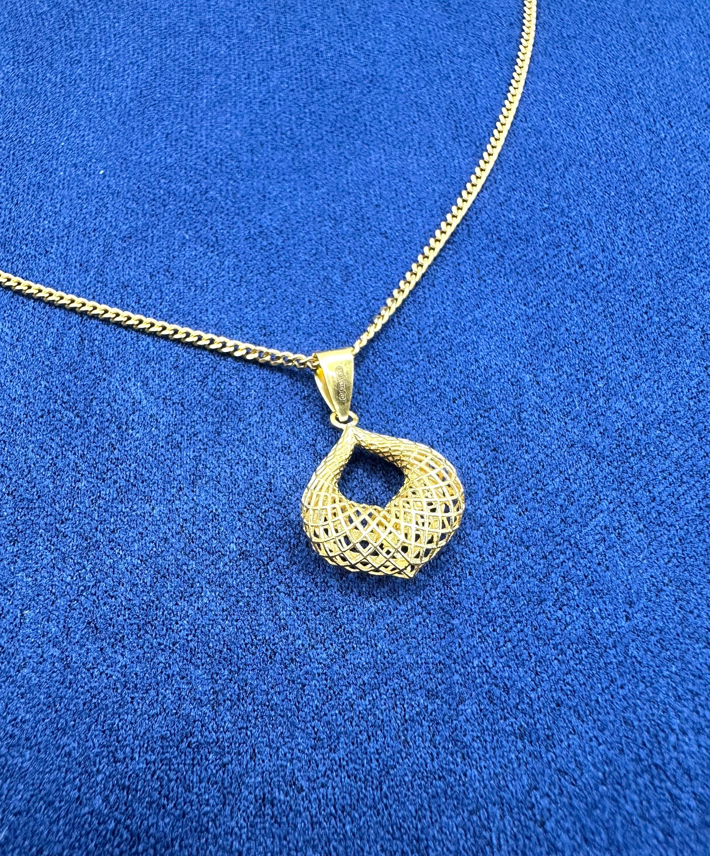 22k solid gold 3D charms pendant