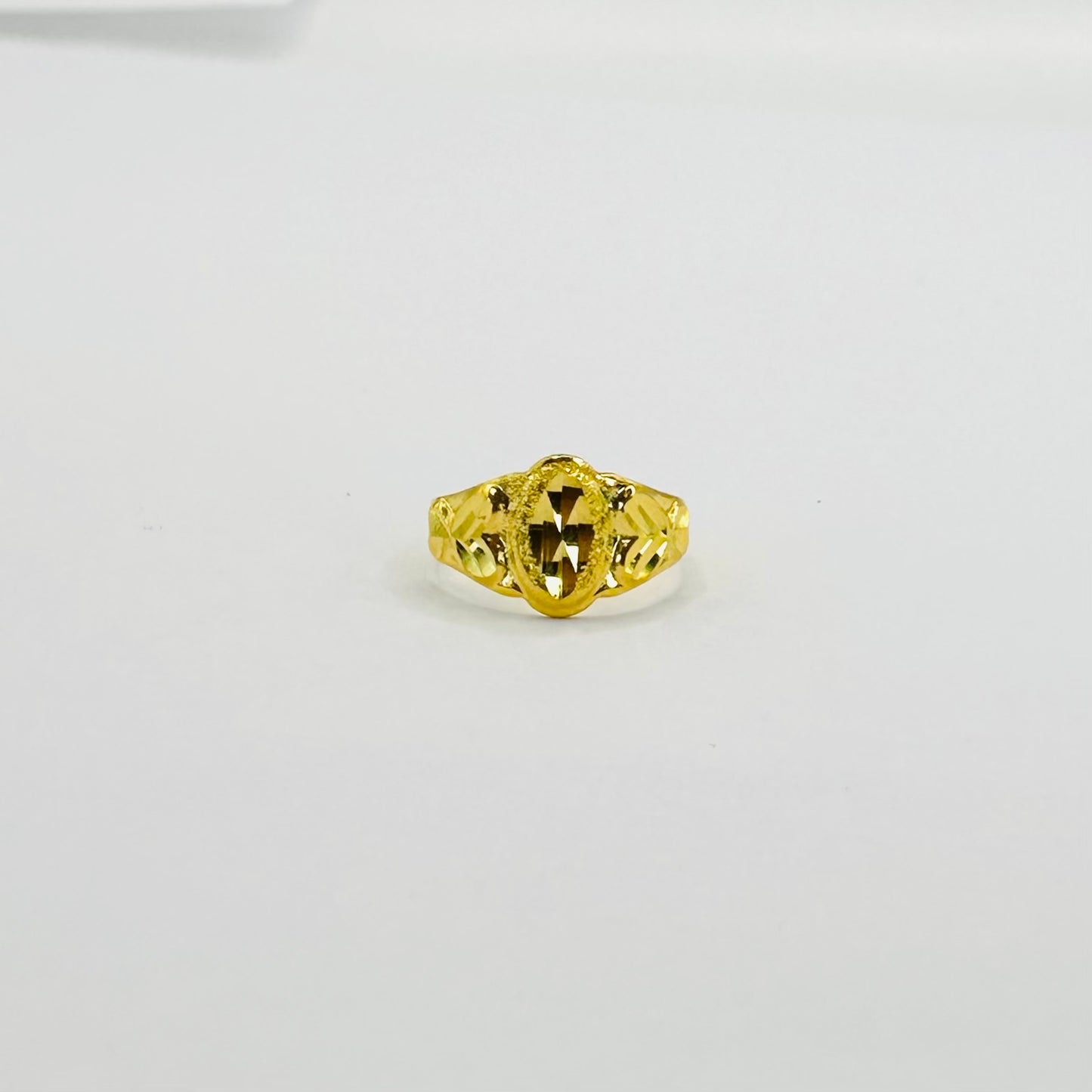 22k solid gold baby ring - 916 hallmarked.