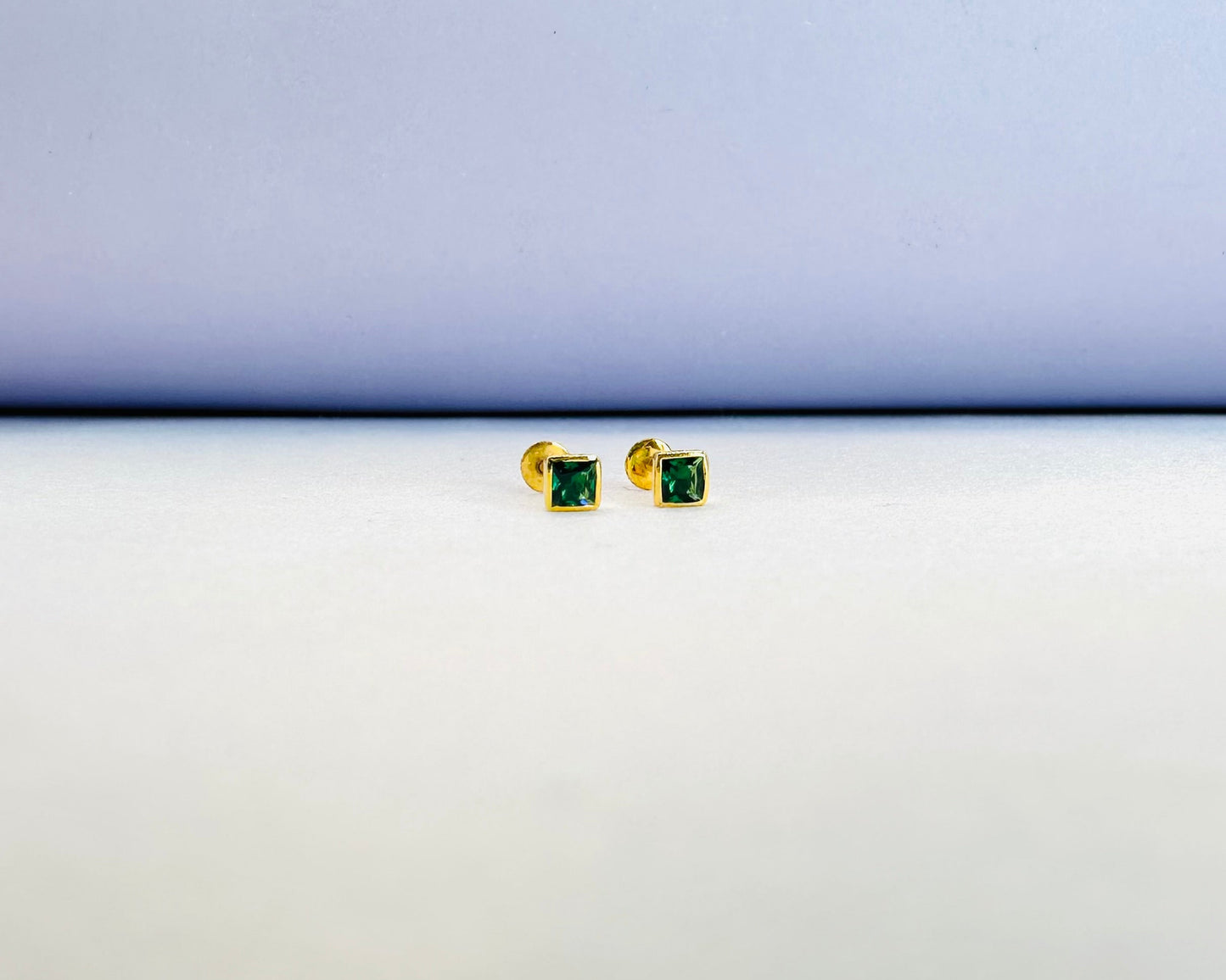 22k solid gold small square earrings - green
