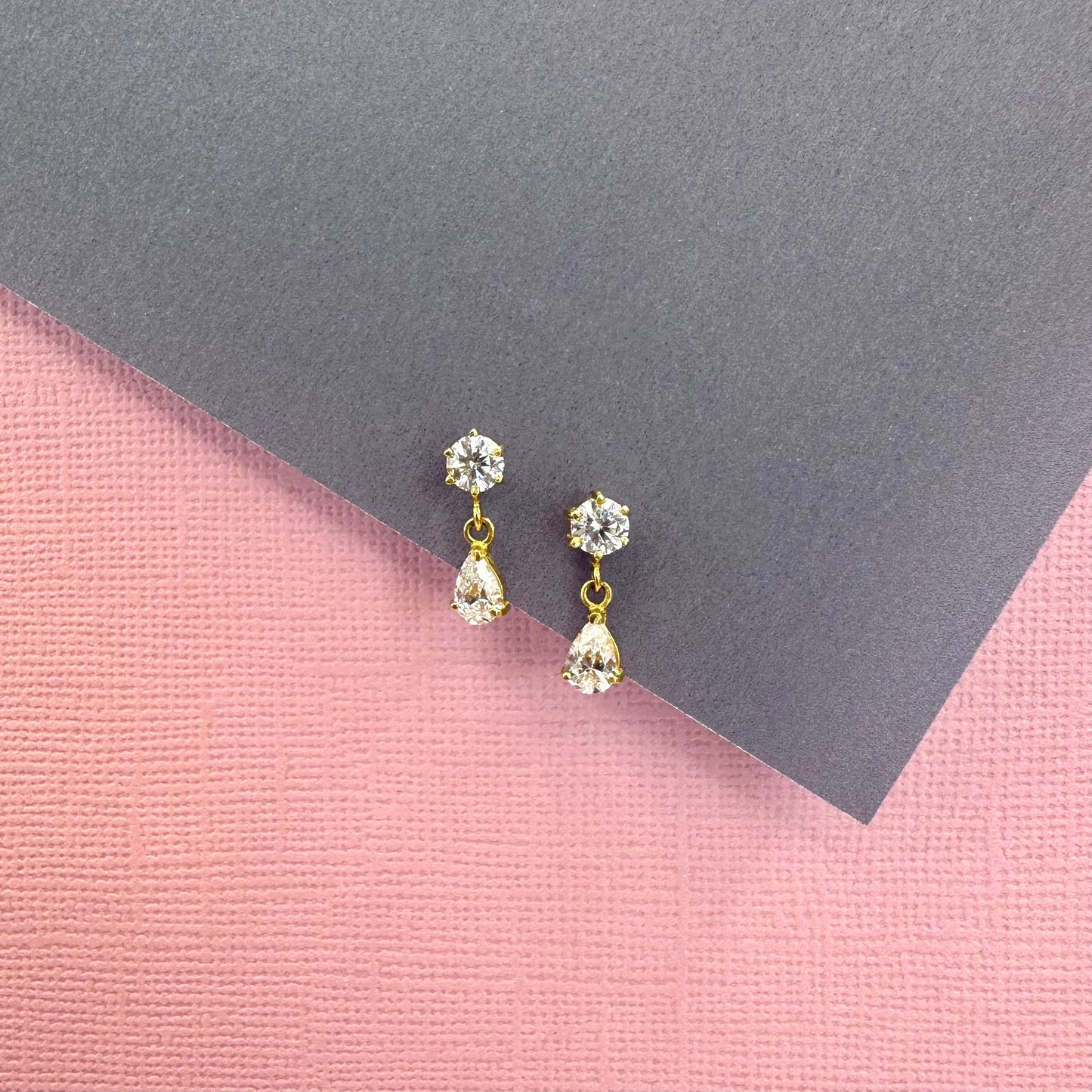 22k solid gold dangle earrings