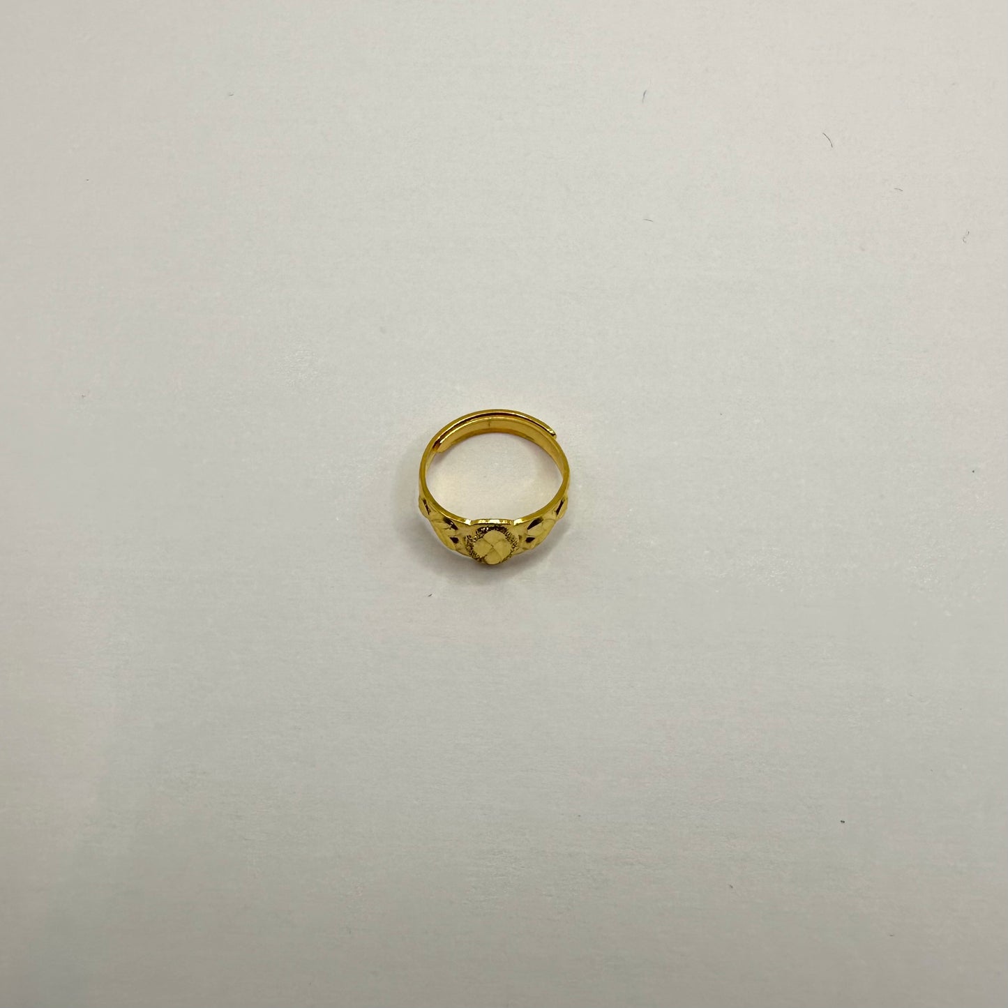 22k solid gold baby ring - 916 hallmarked.
