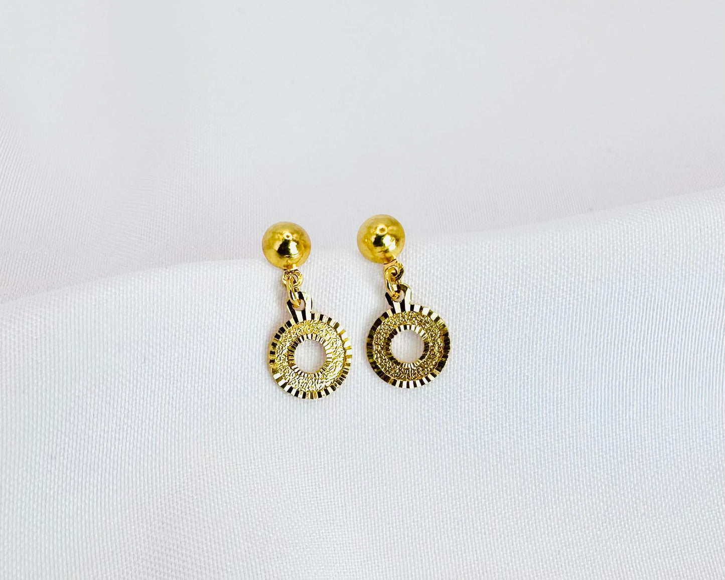 22k solid gold dangle earrings