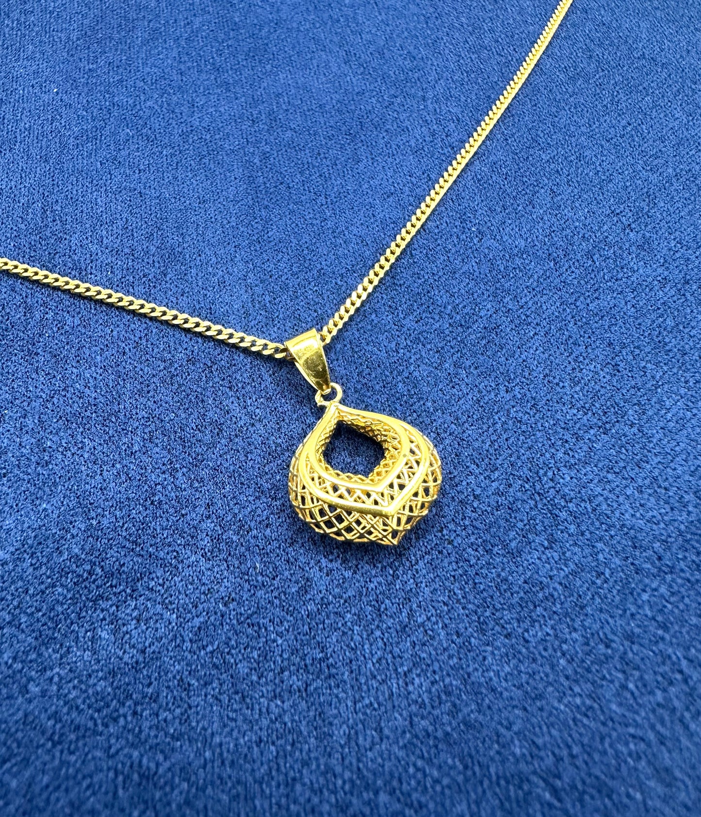 22k solid gold 3D charms pendant