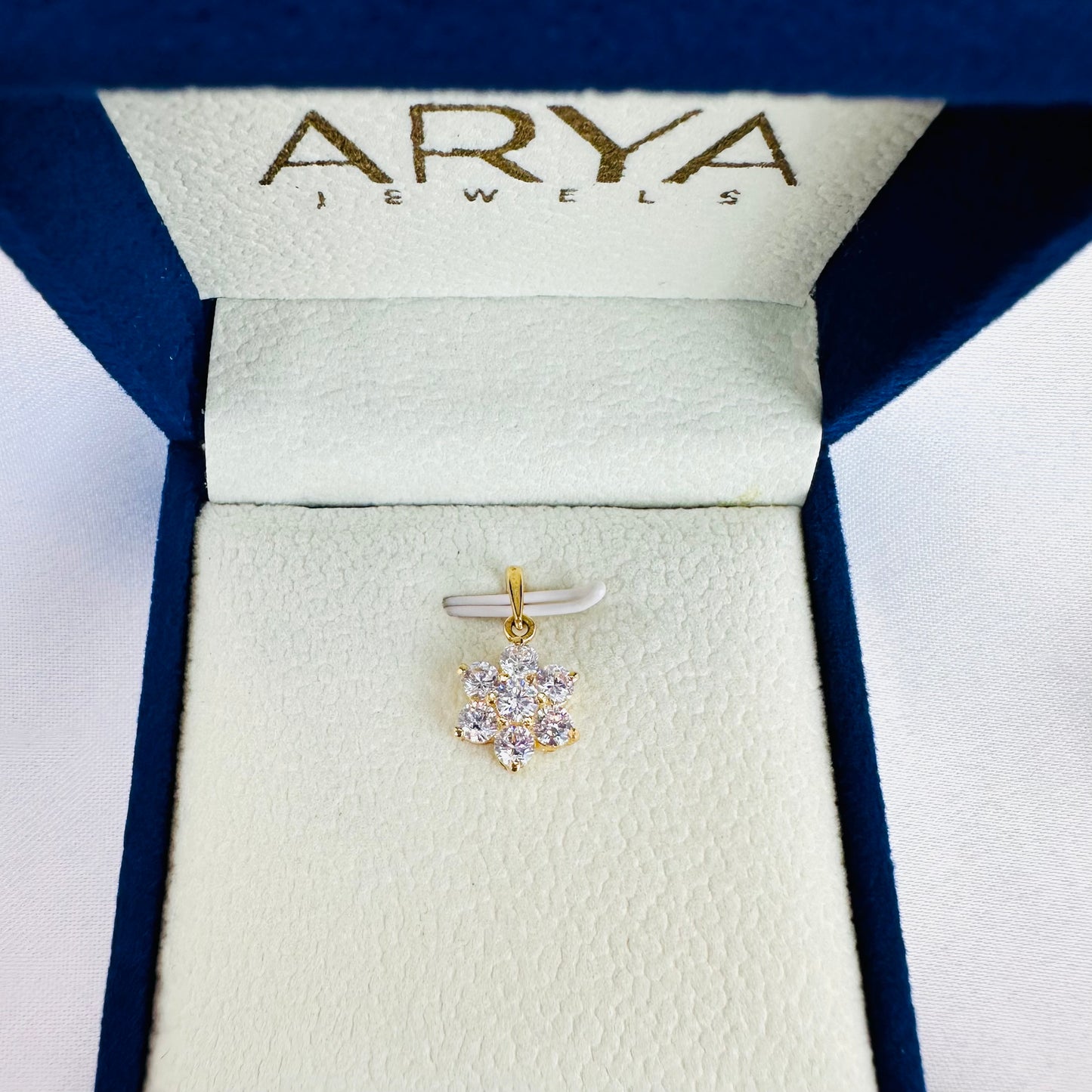 22k solid gold flower pendant only