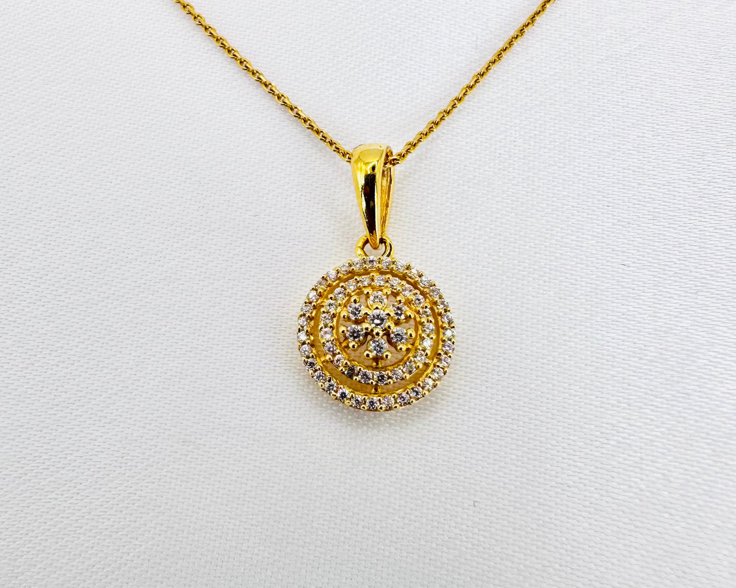 22k solid gold studded pendant only
