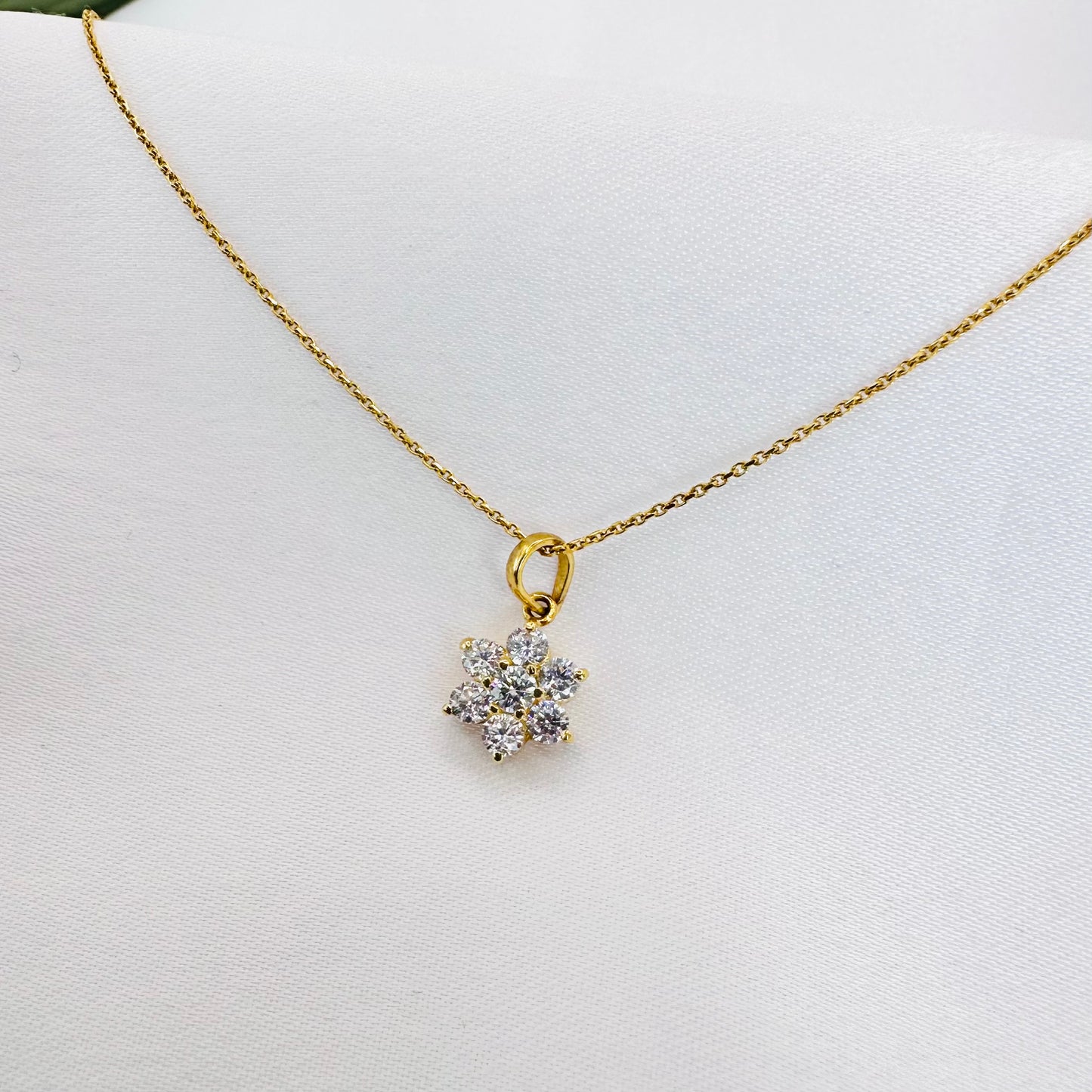 22k solid gold flower pendant only