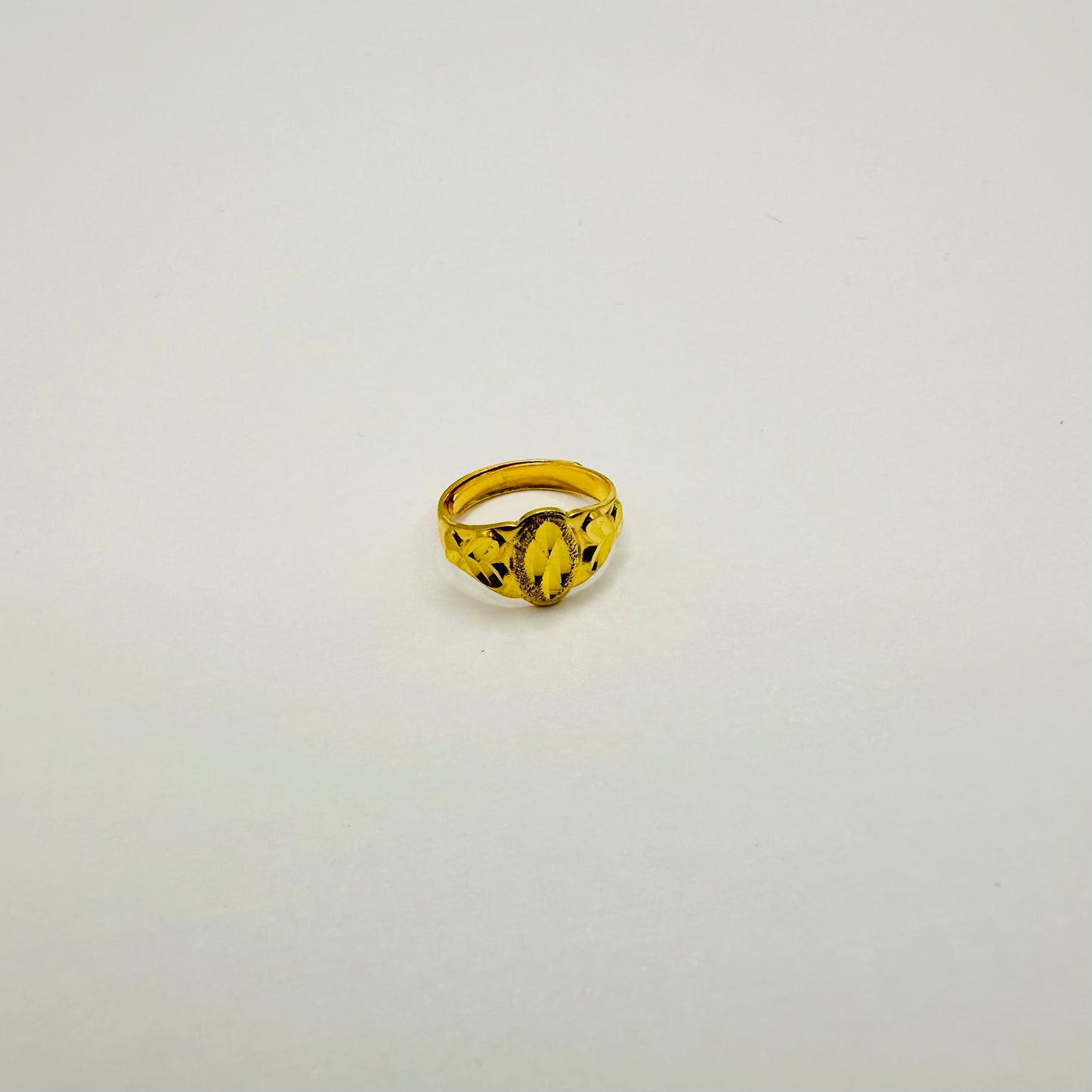 22k solid gold baby ring - 916 hallmarked.