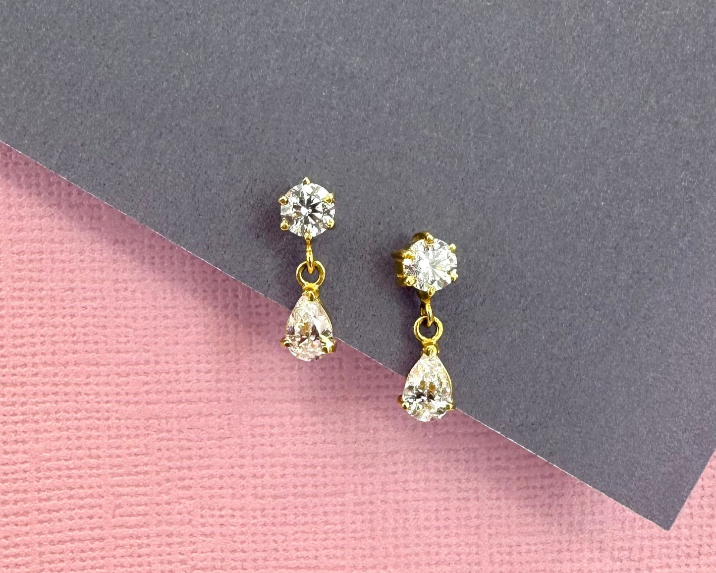 22k solid gold dangle earrings