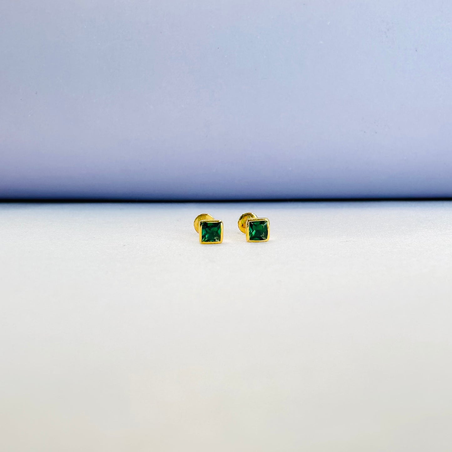22k solid gold small square earrings - green