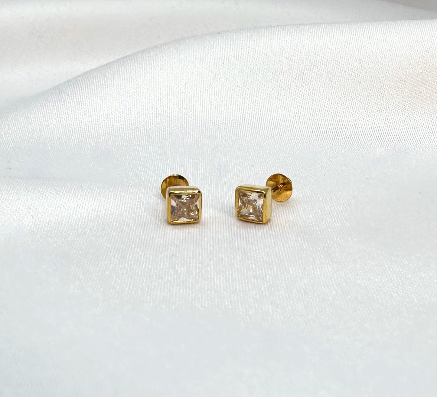 22k solid gold small square earring