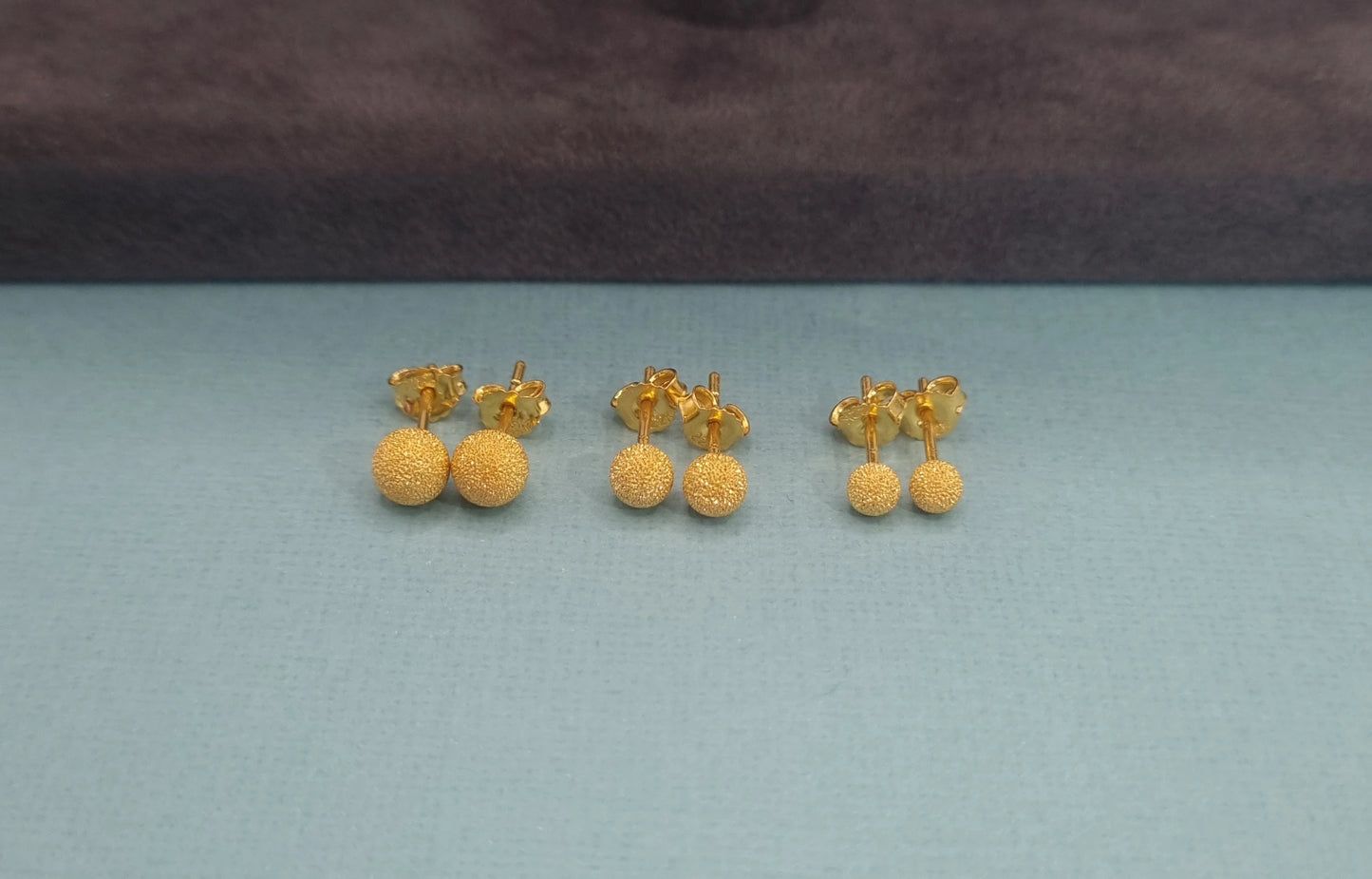 22k solid gold globe earrings in Sand blast finish
