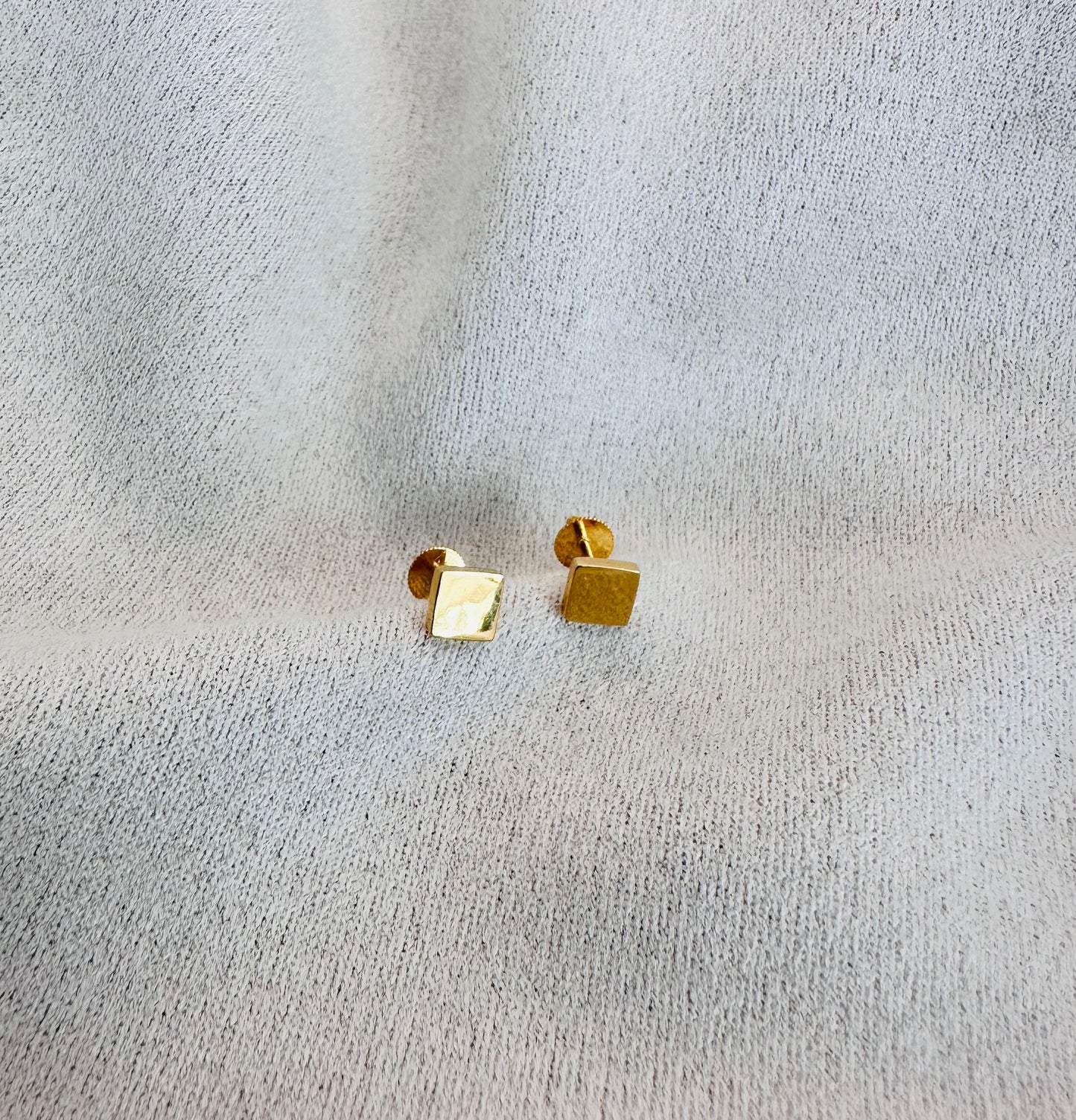 22k solid gold small square earrings