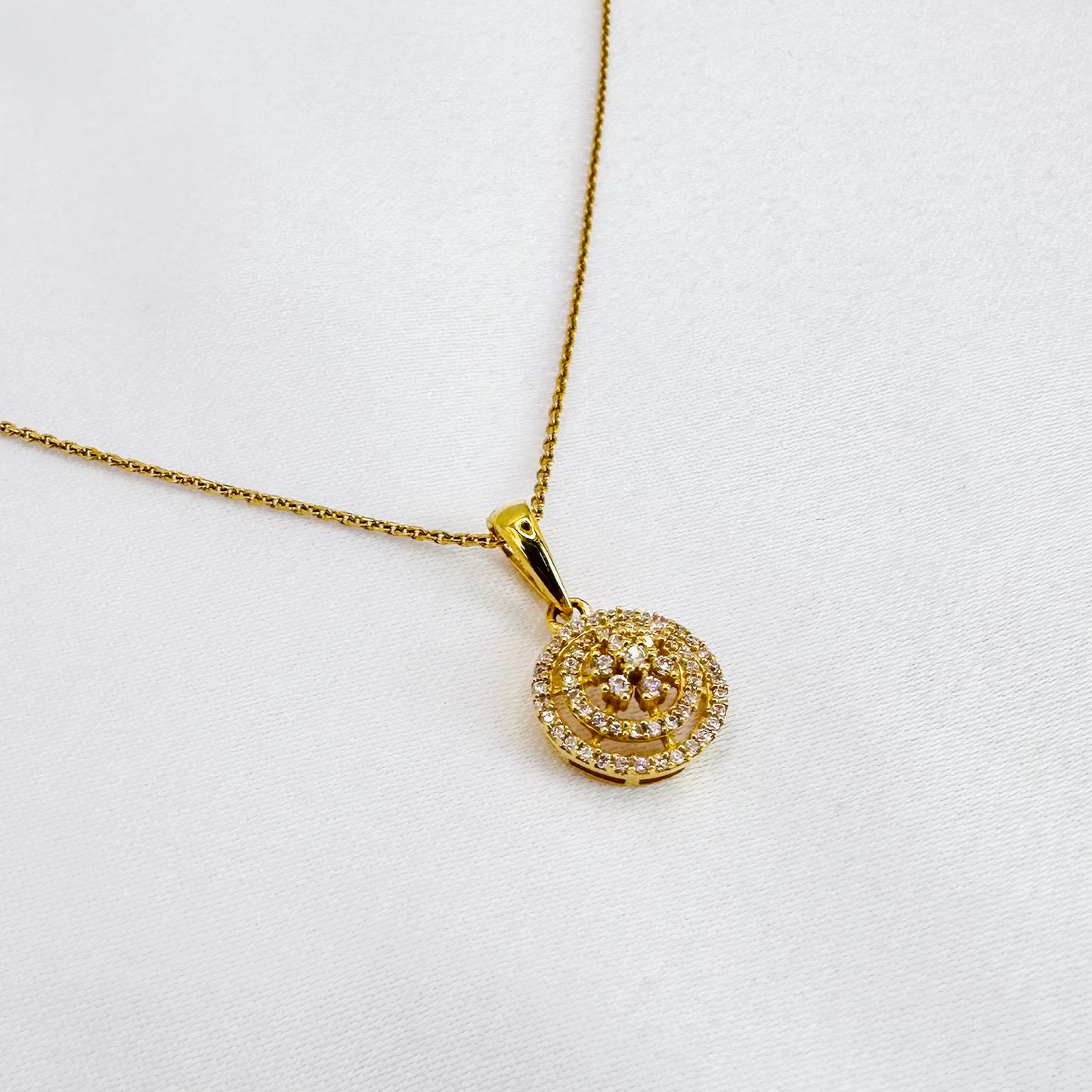 22k solid gold studded pendant only