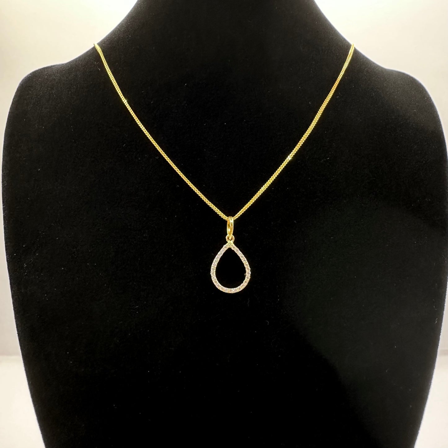 22k solid gold rain drop pendant only