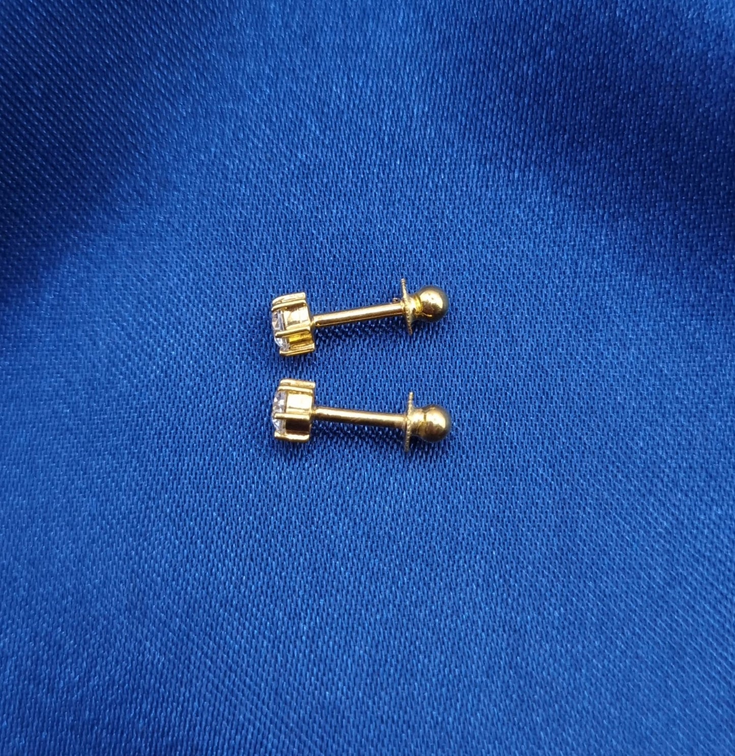 22k solid gold earrings with white cubic zirconia