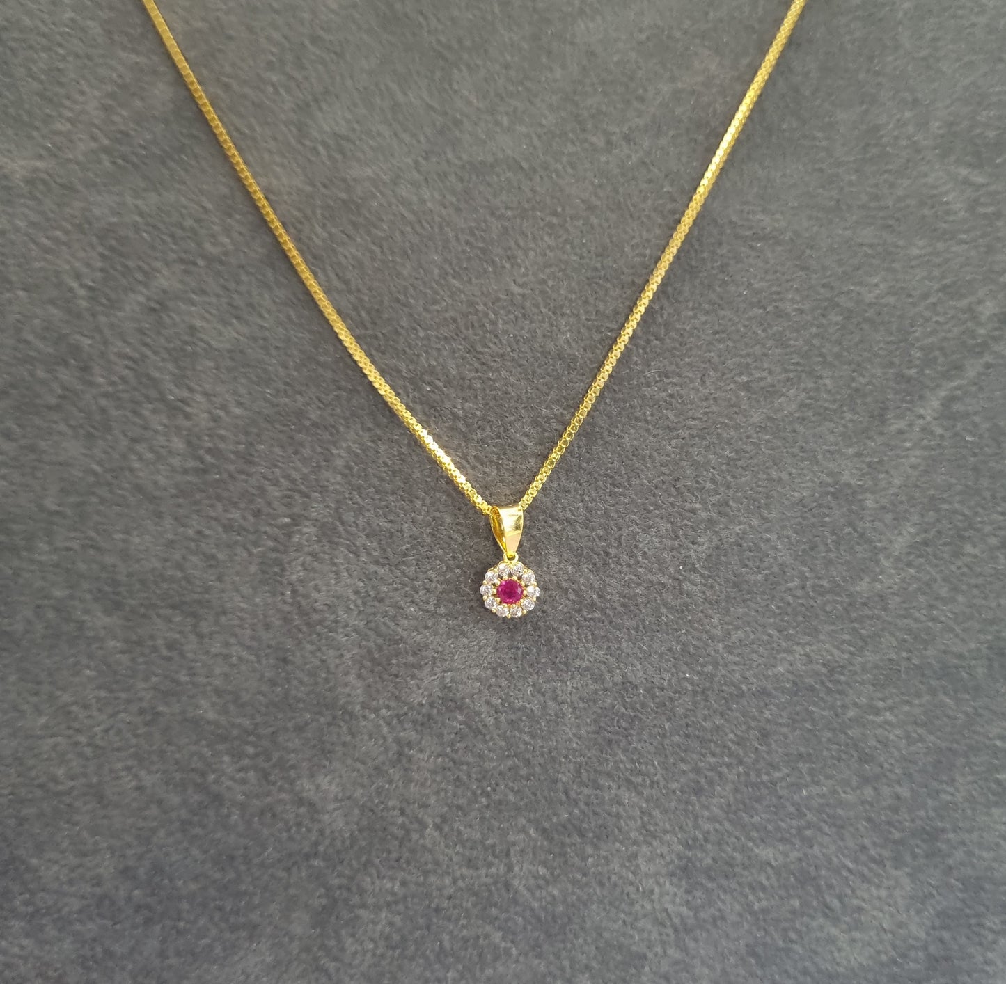 22k solid gold small flower pendant only