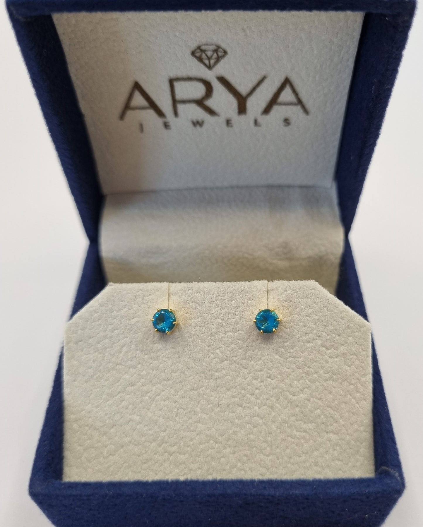 22k solid gold ear studs