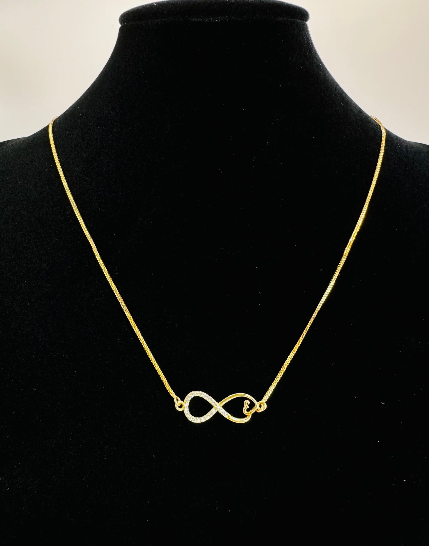 22k solid gold infinity necklace