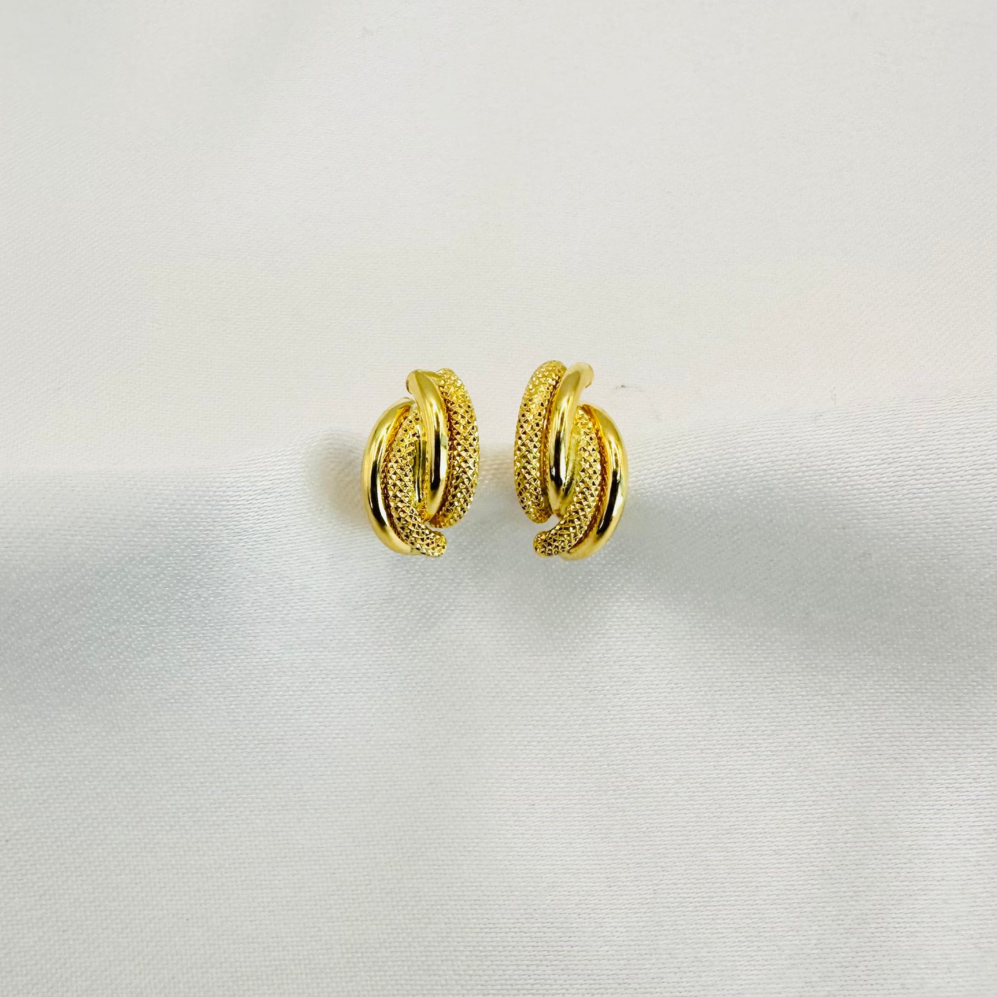 18k solid gold twisted earrings