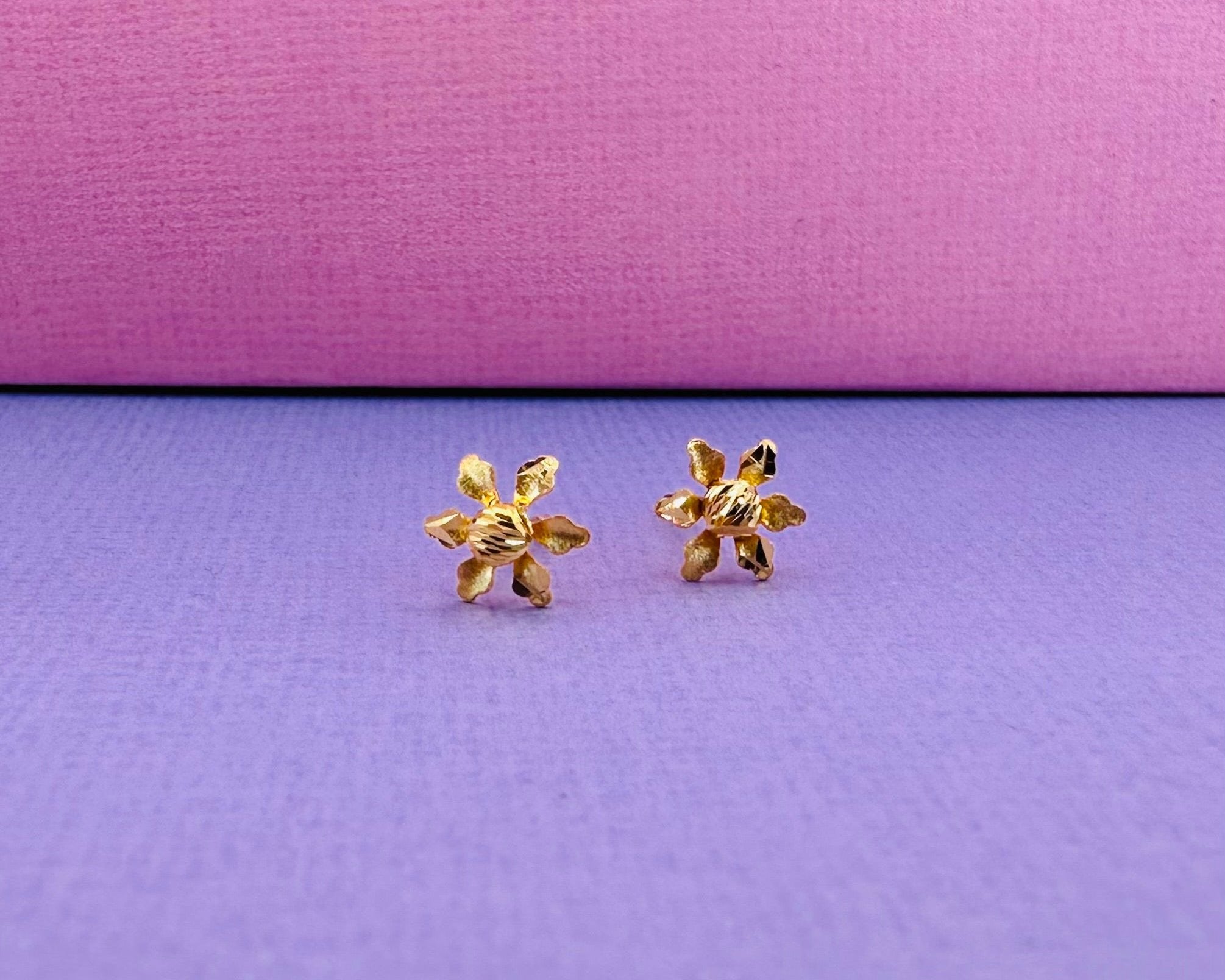 22k solid gold flower earrings – Arya Jewels UK
