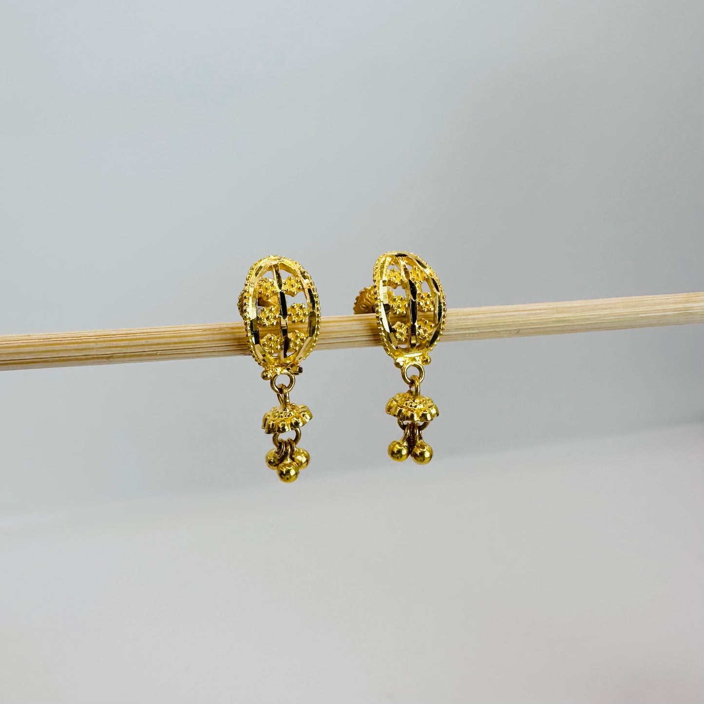 22k solid gold dangle Earrings