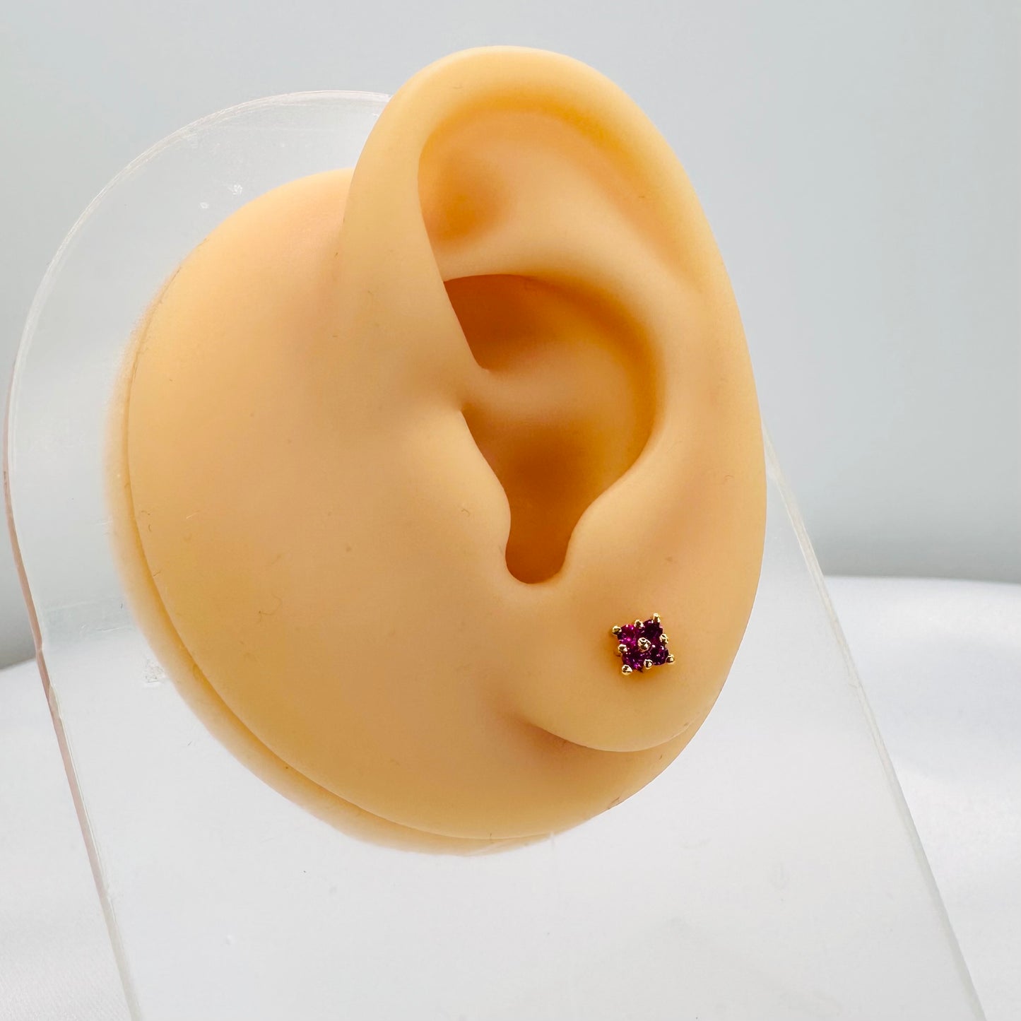 22k solid gold small ruby coloured earrings