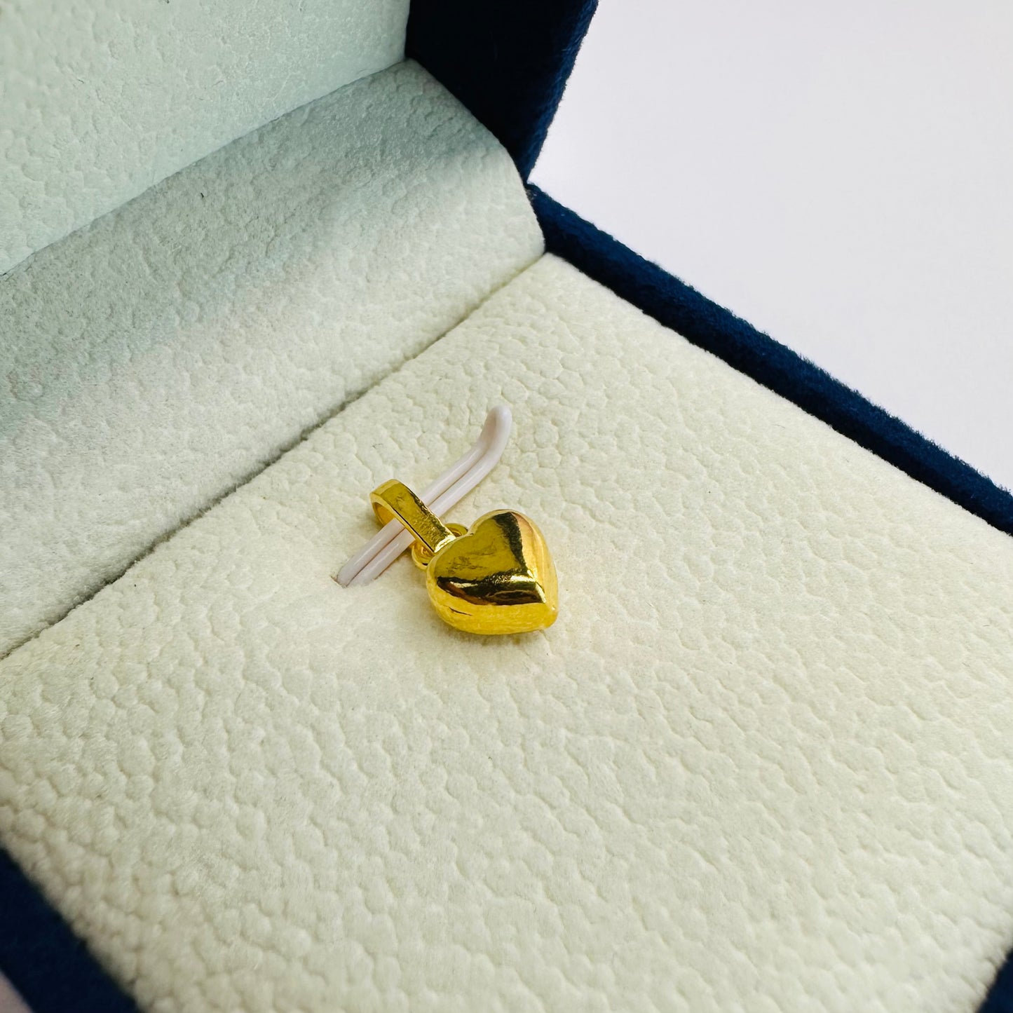 22k solid gold puffy heart charms pendant only