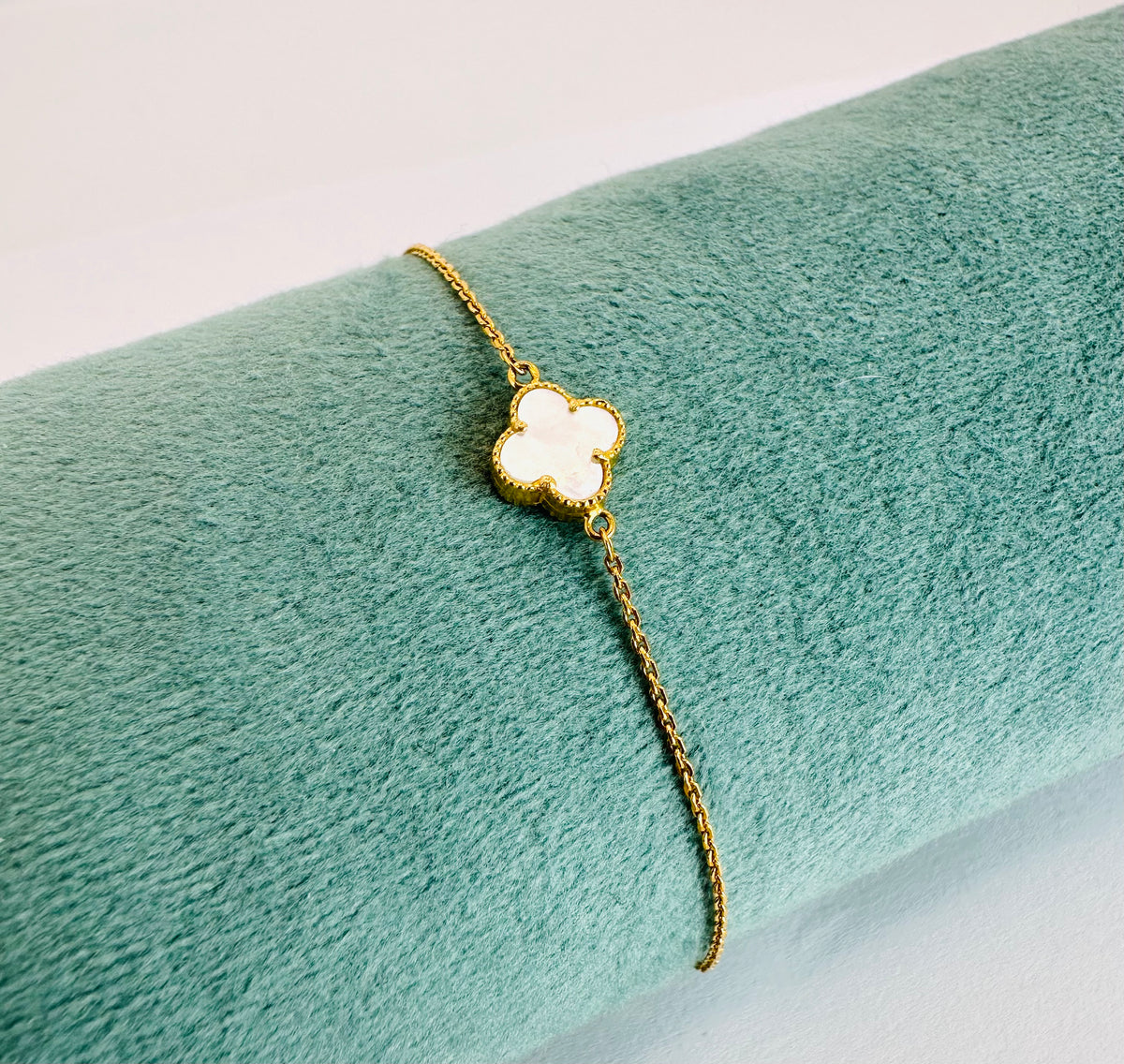 22k solid gold white clover bracelet