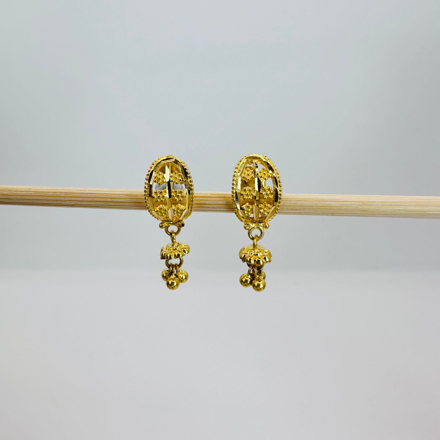 22k solid gold dangle Earrings