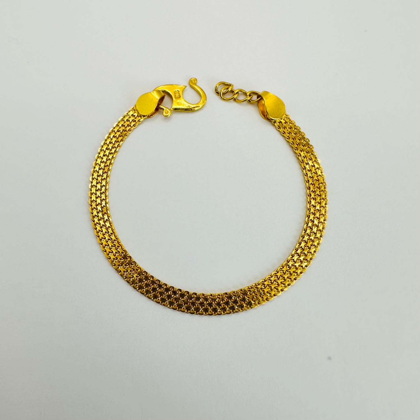 22k solid gold baby/toddlers bracelet