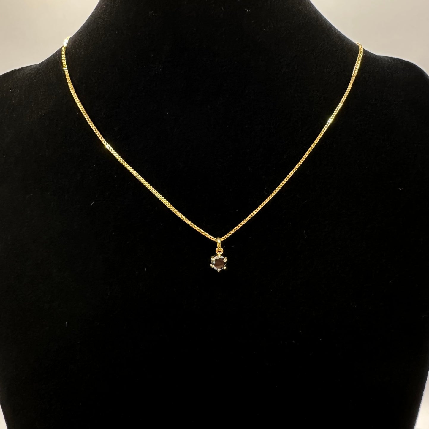 22k solid gold small solitaire pendant only