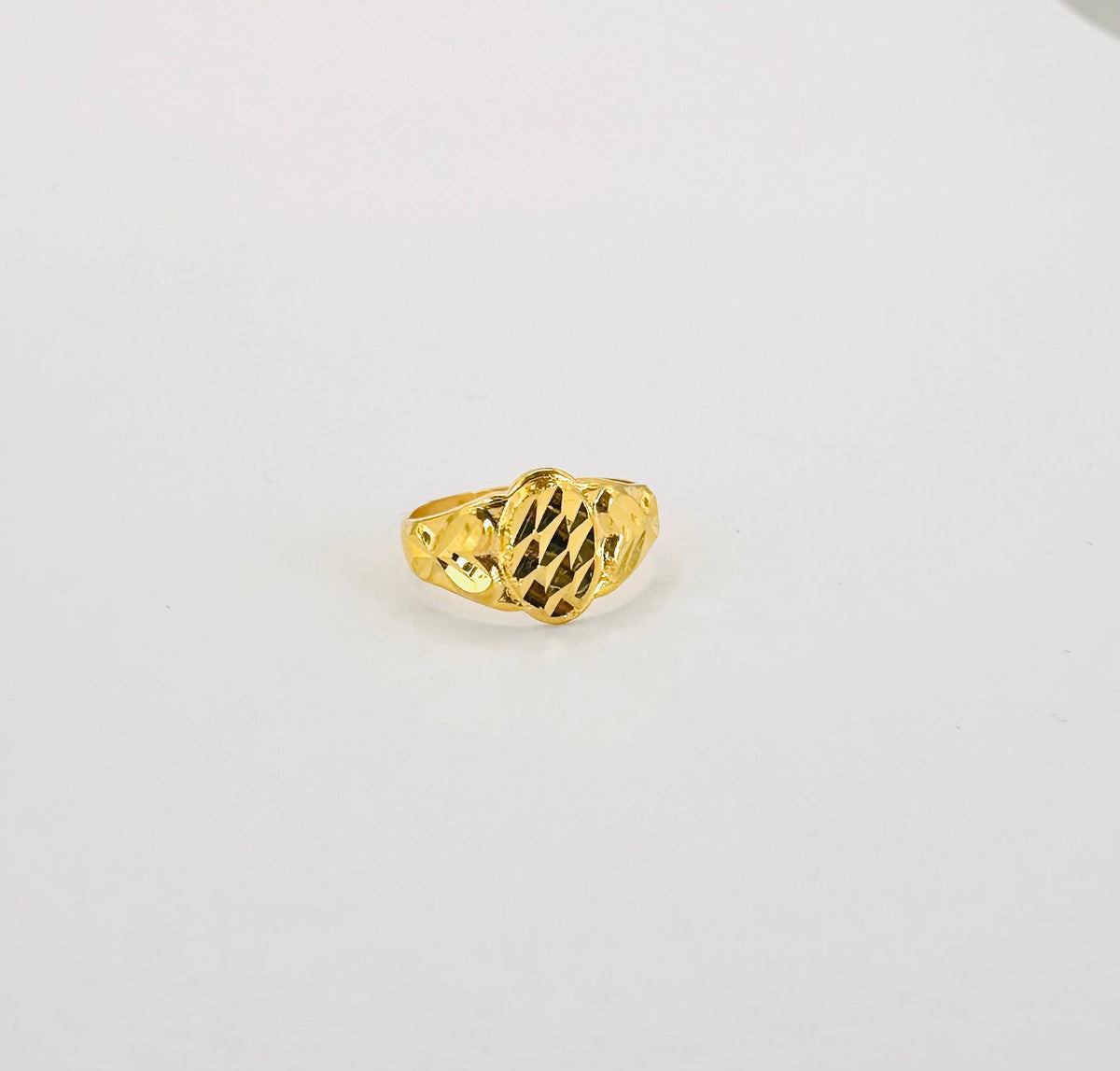 22k solid gold baby ring - 916 hallmarked