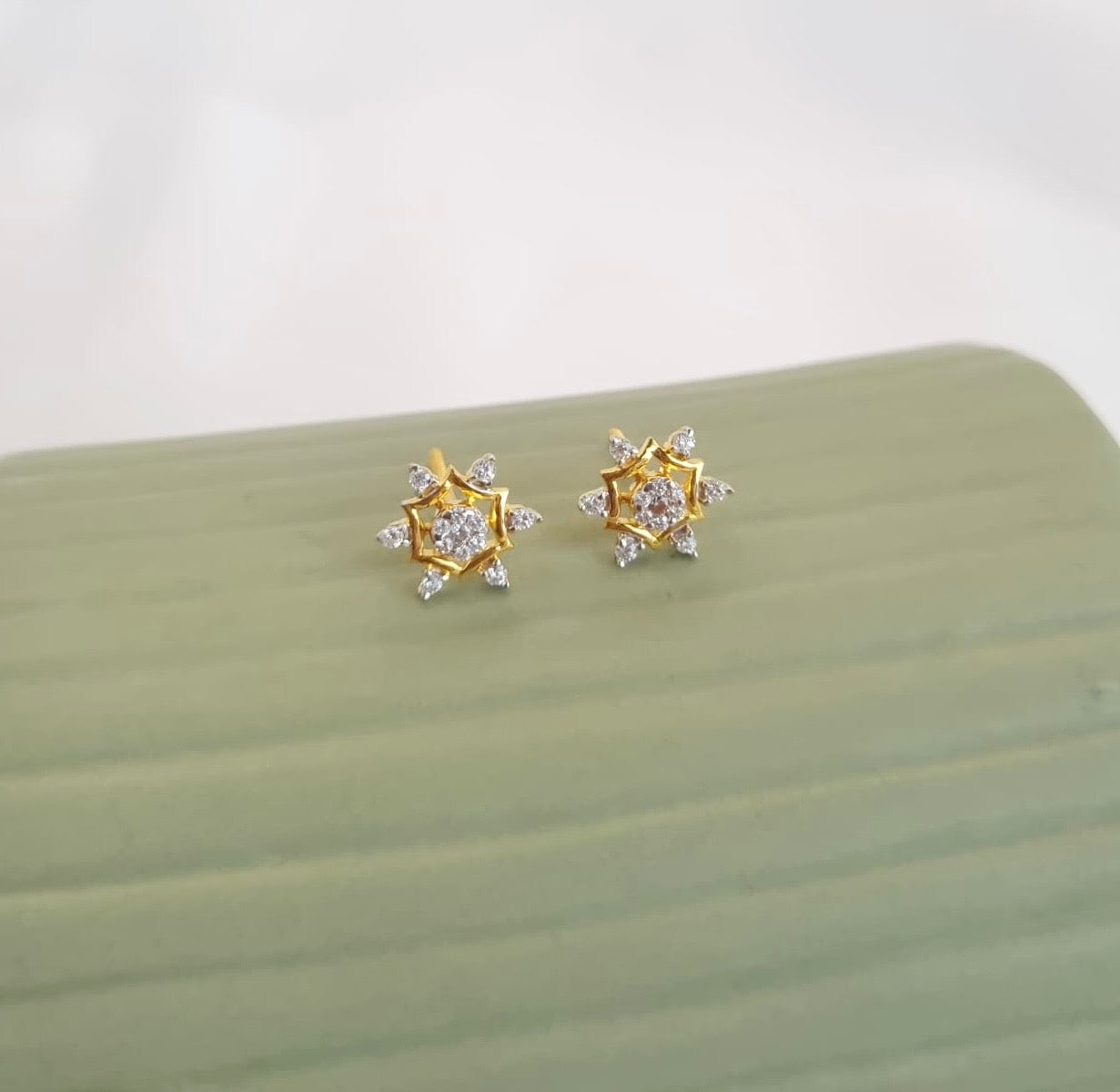 22k solid gold  designer earrings