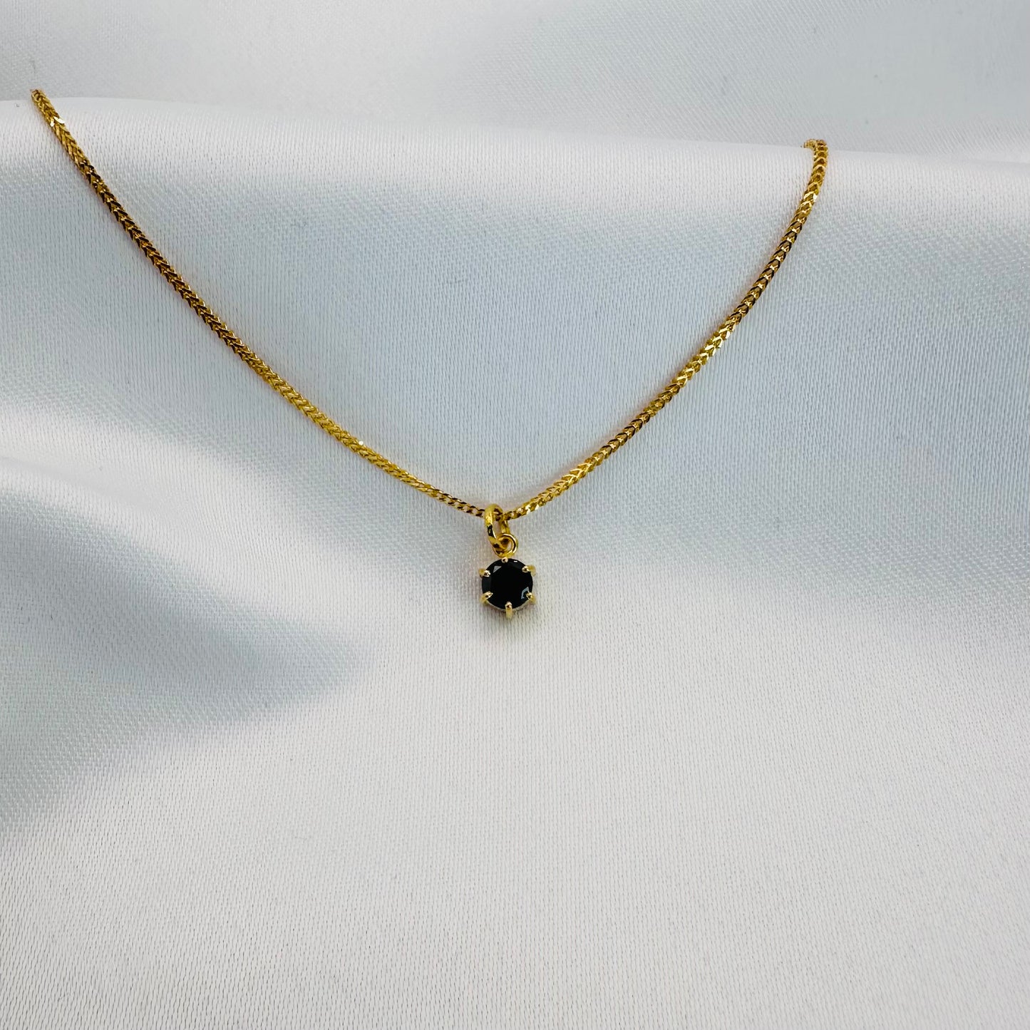 22k solid gold small solitaire pendant only