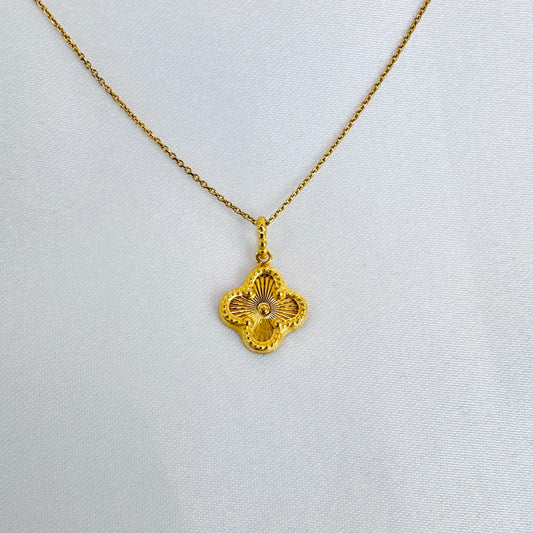 22k solid gold clover pendant only