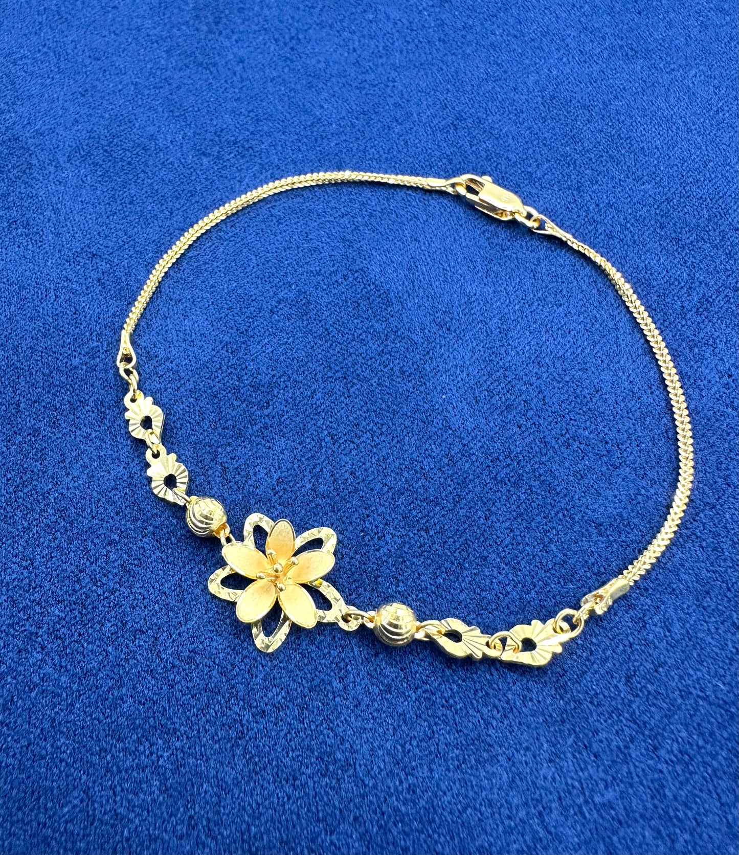 22k Solid Gold Designer Bracelet