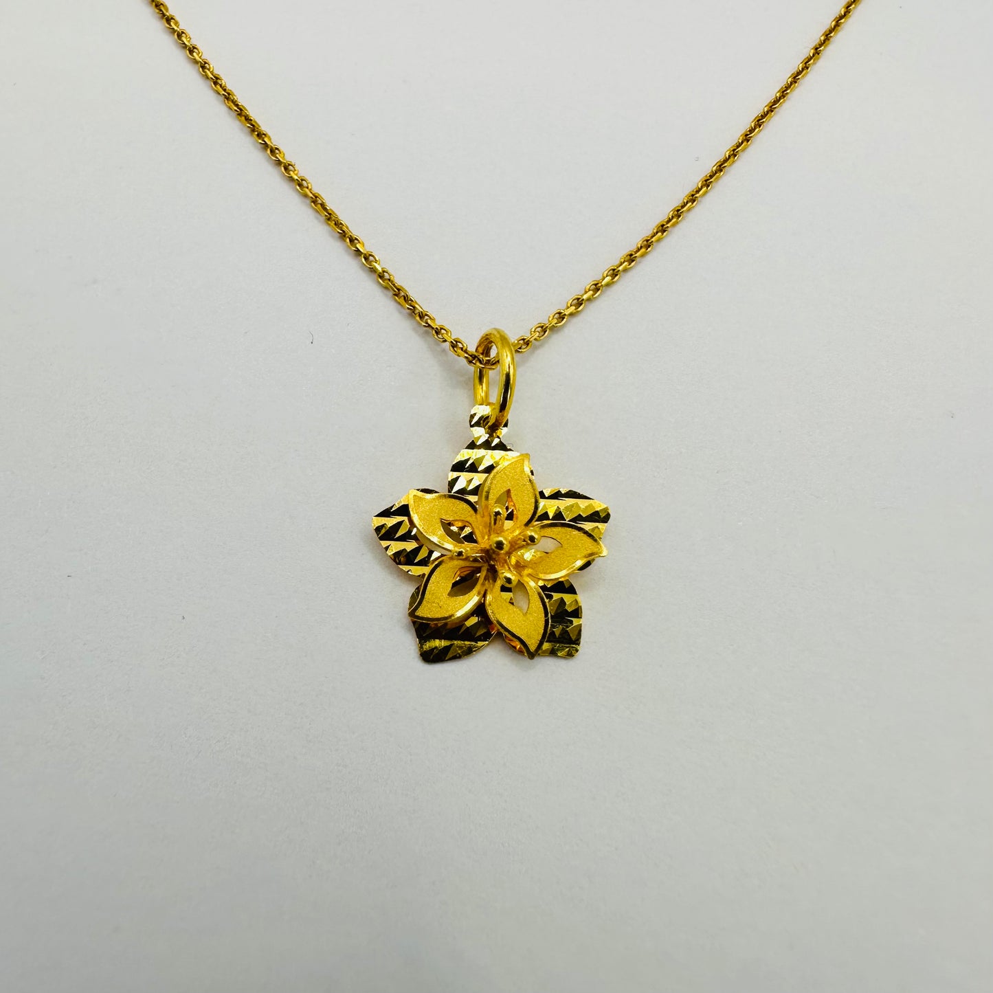 22k solid gold 3D flower pendant only