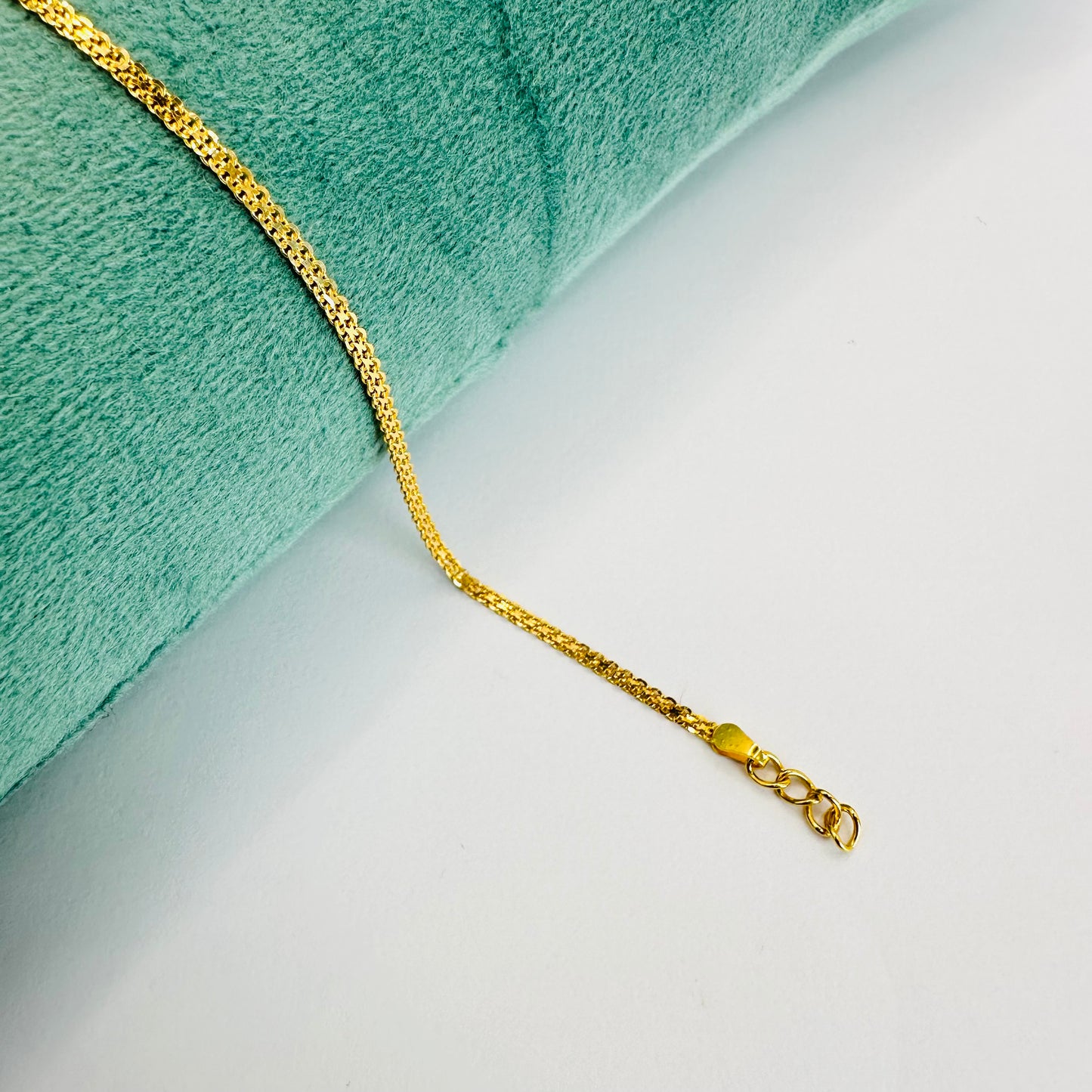 22k solid gold baby/toddlers bracelet