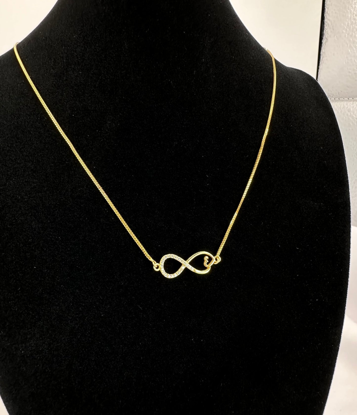 22k solid gold infinity necklace