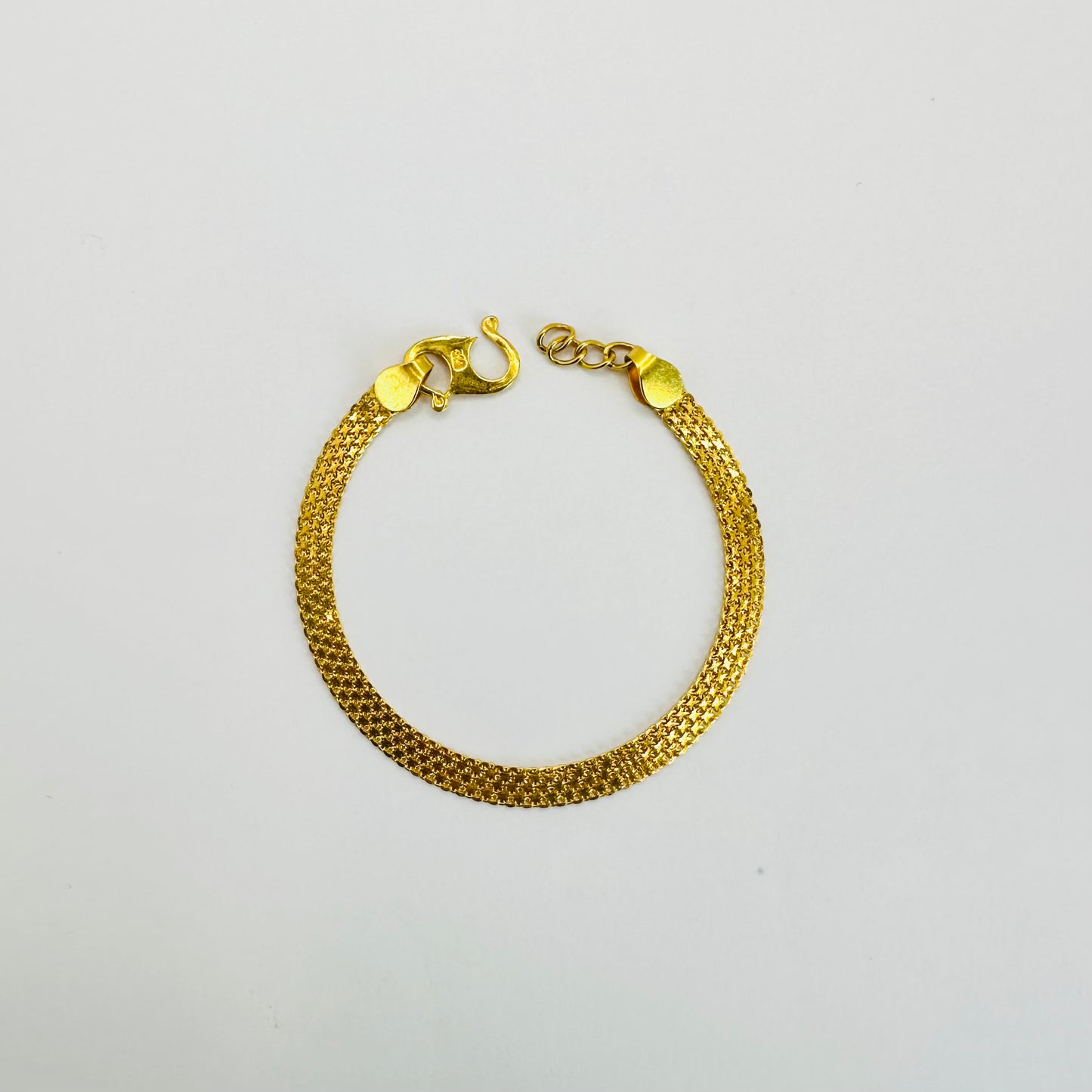 22k solid gold baby/toddlers bracelet