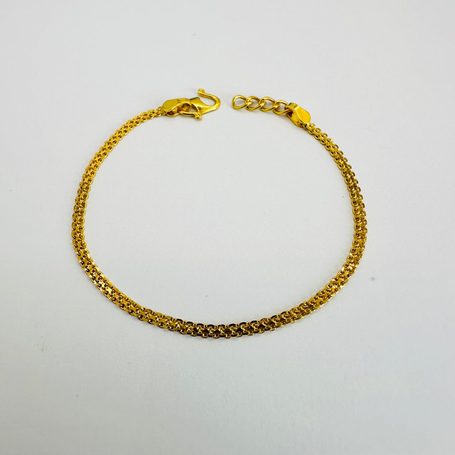 22k solid gold baby/toddlers bracelet