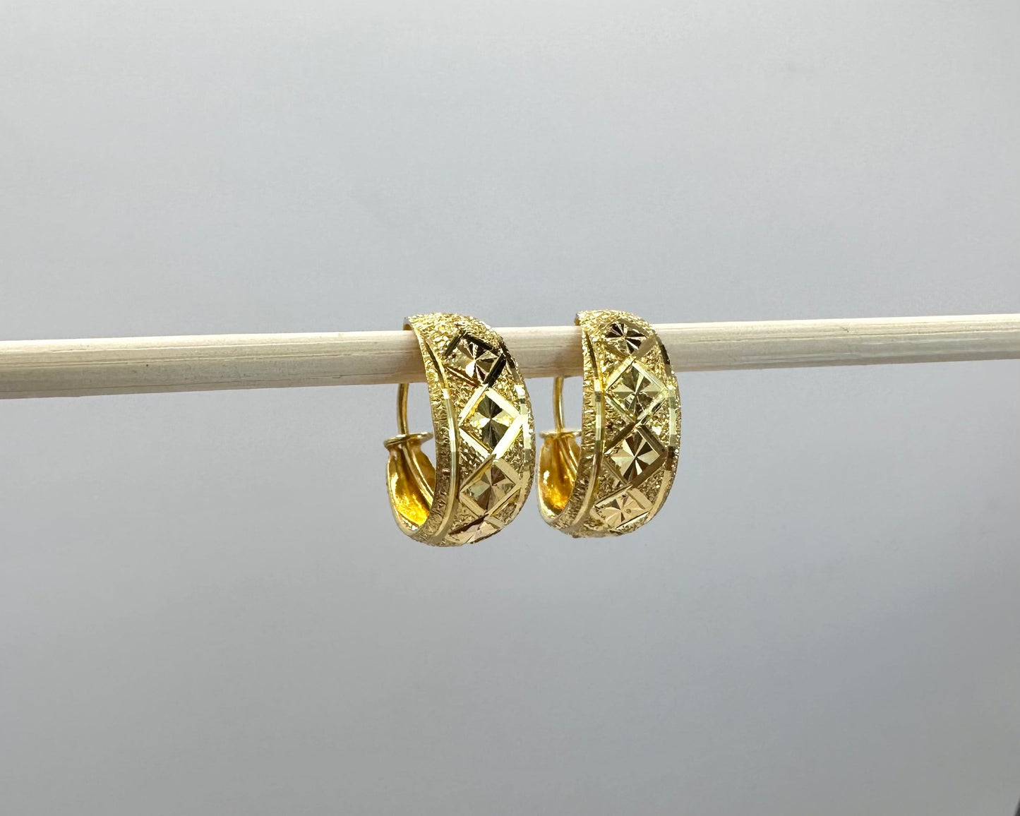 22k solid gold basket hoops earring