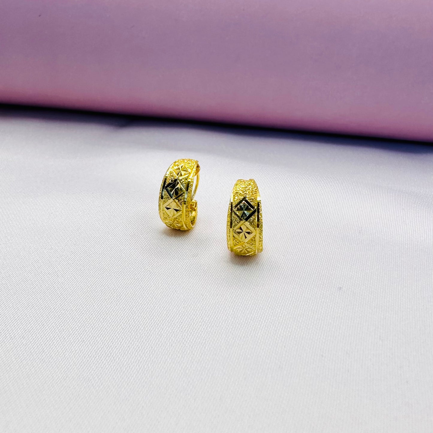 22k solid gold basket hoops earring